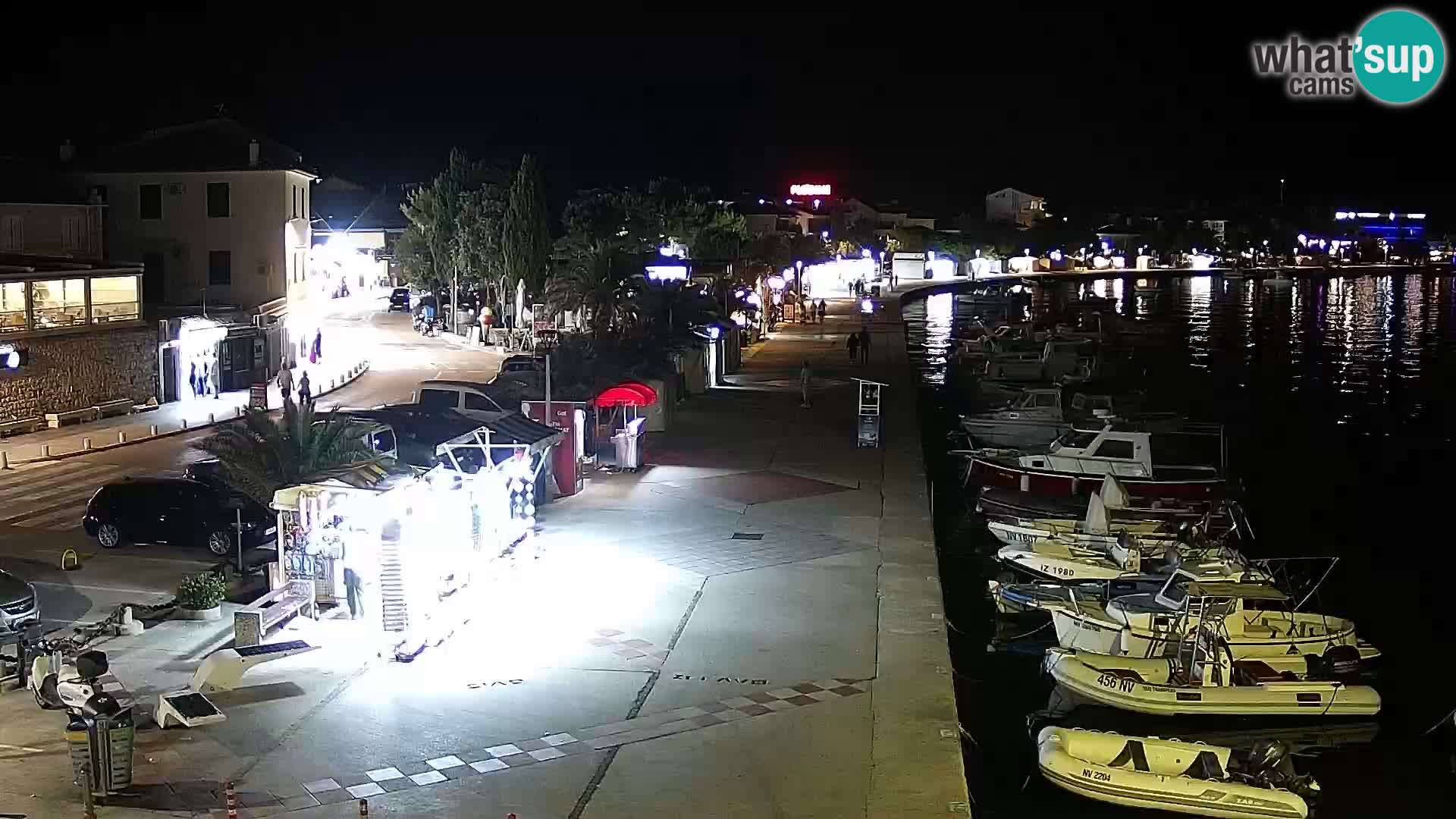 Novalja spletna kamera promenada