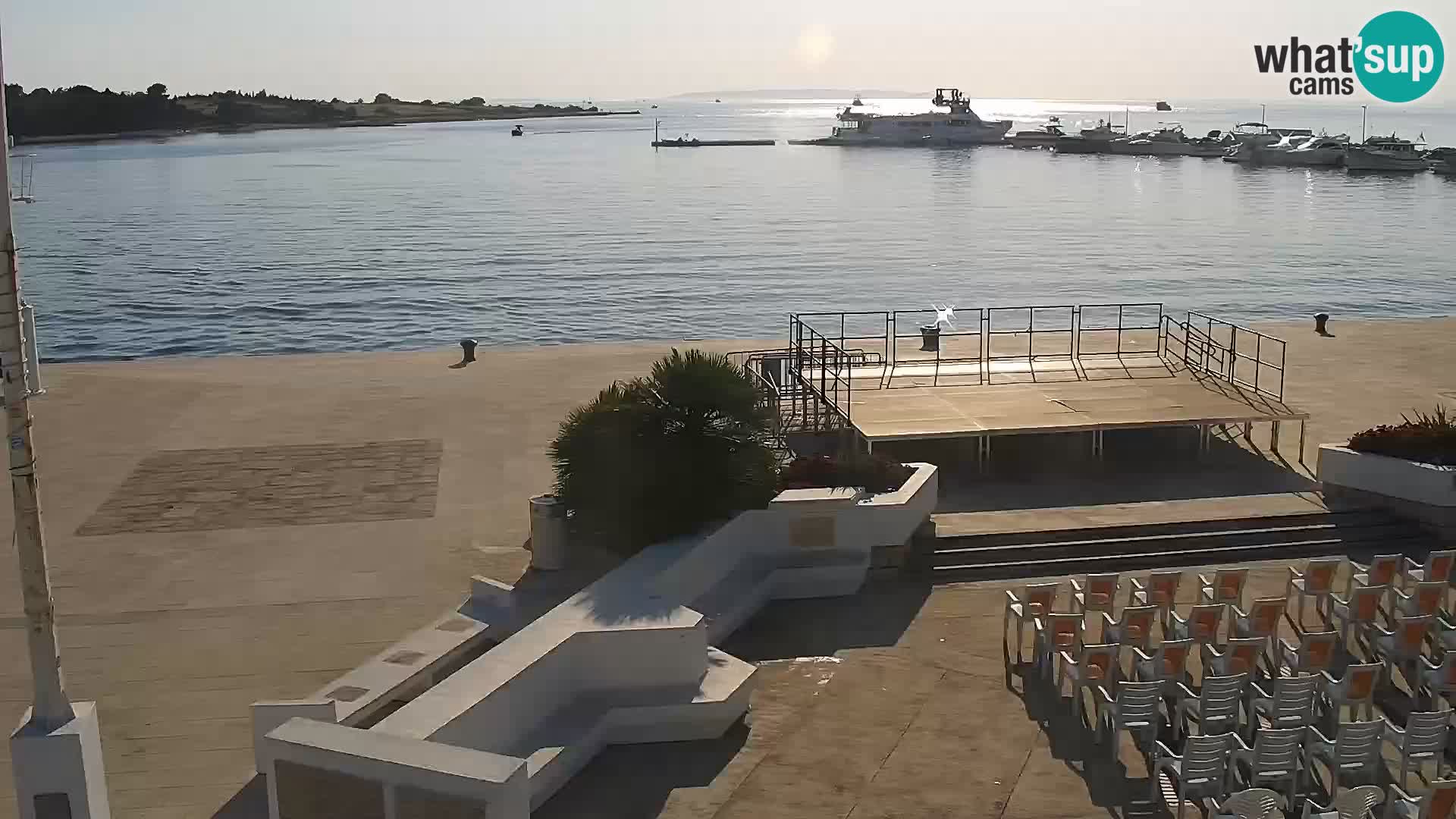 Webcam Novalja seaside promenade