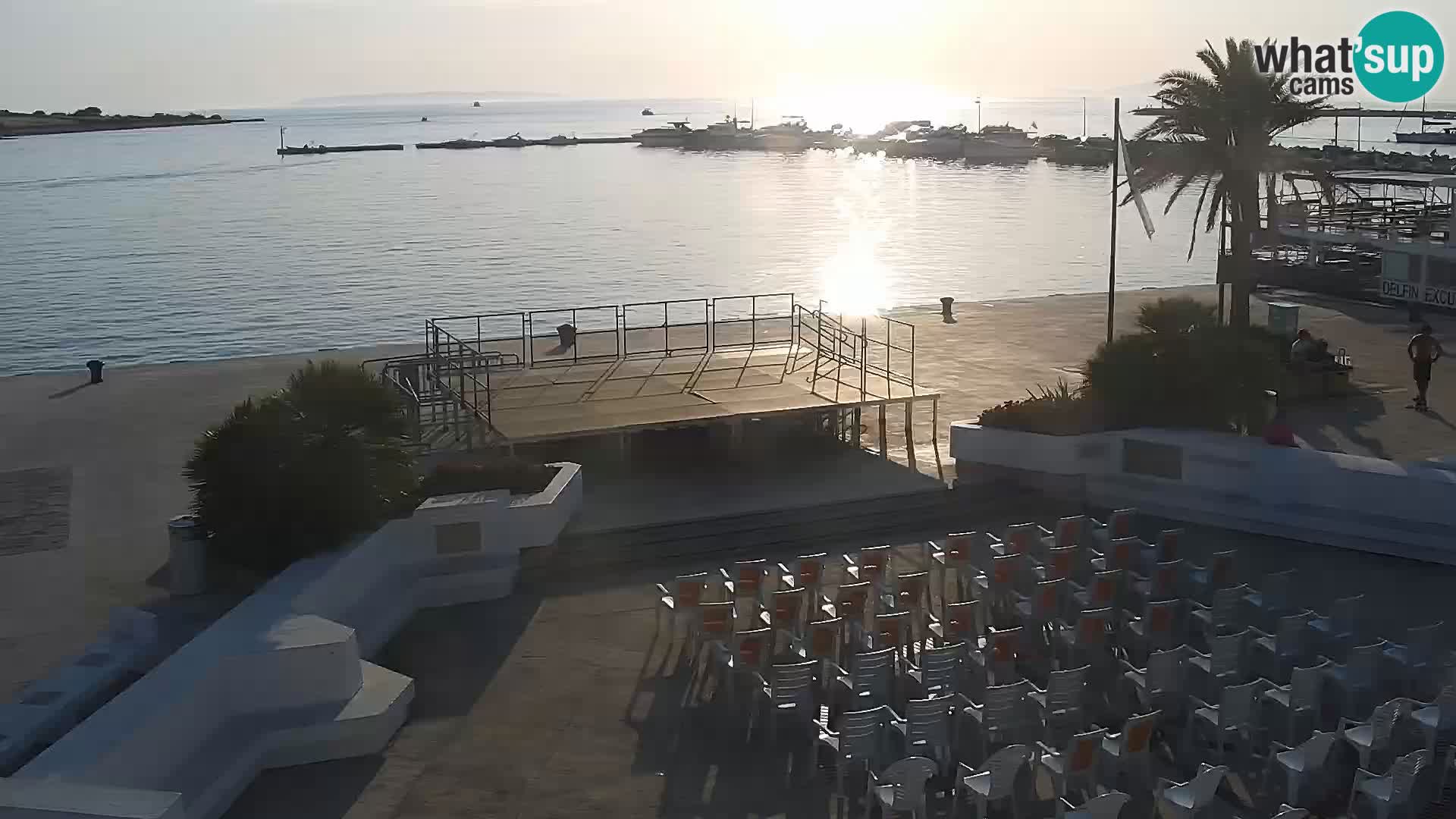 Webcam Novalja seaside promenade