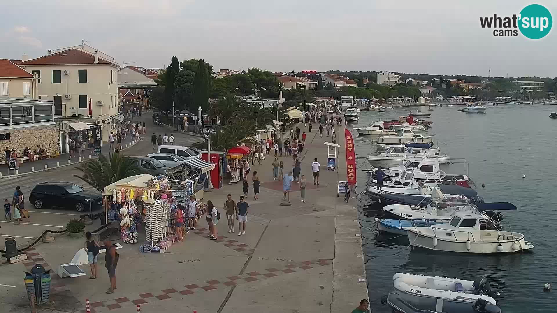 Web kamera Novalja promenada