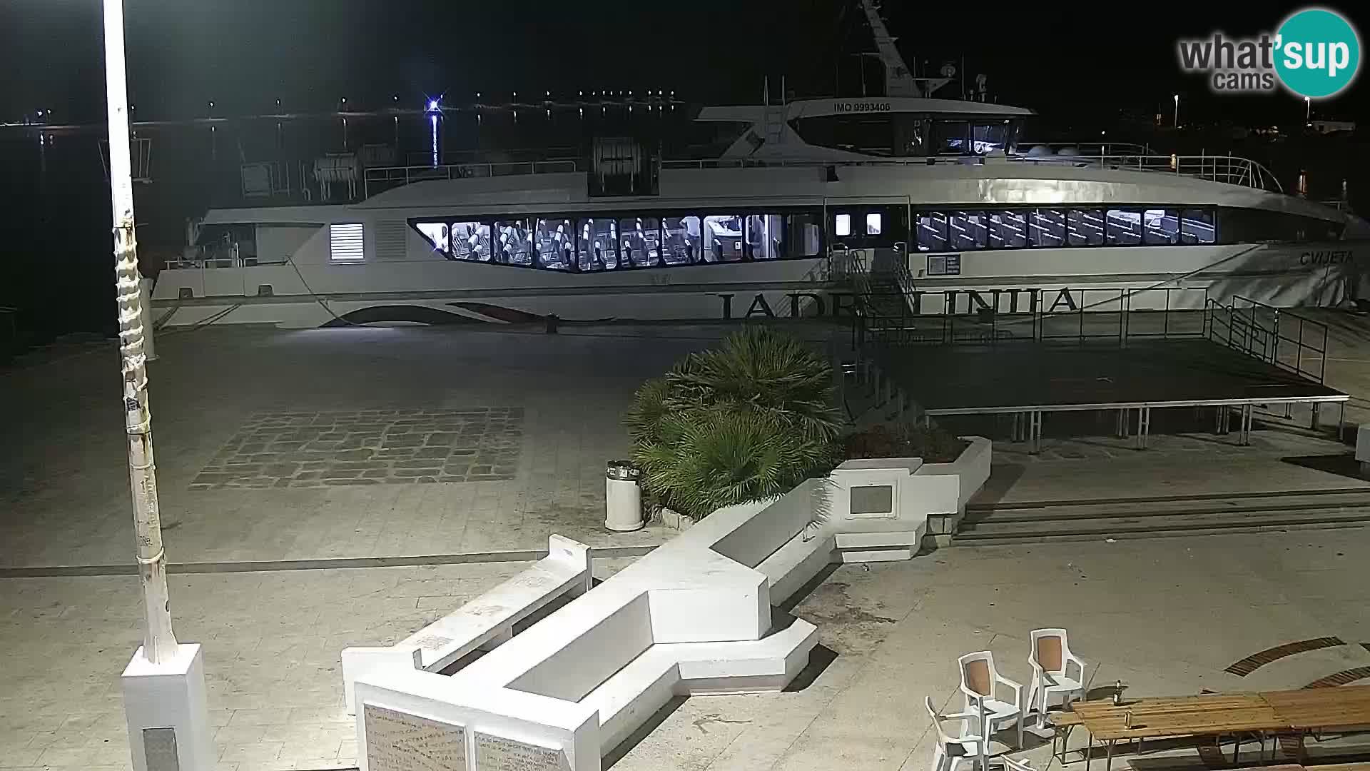 Webcam Novalja seaside promenade