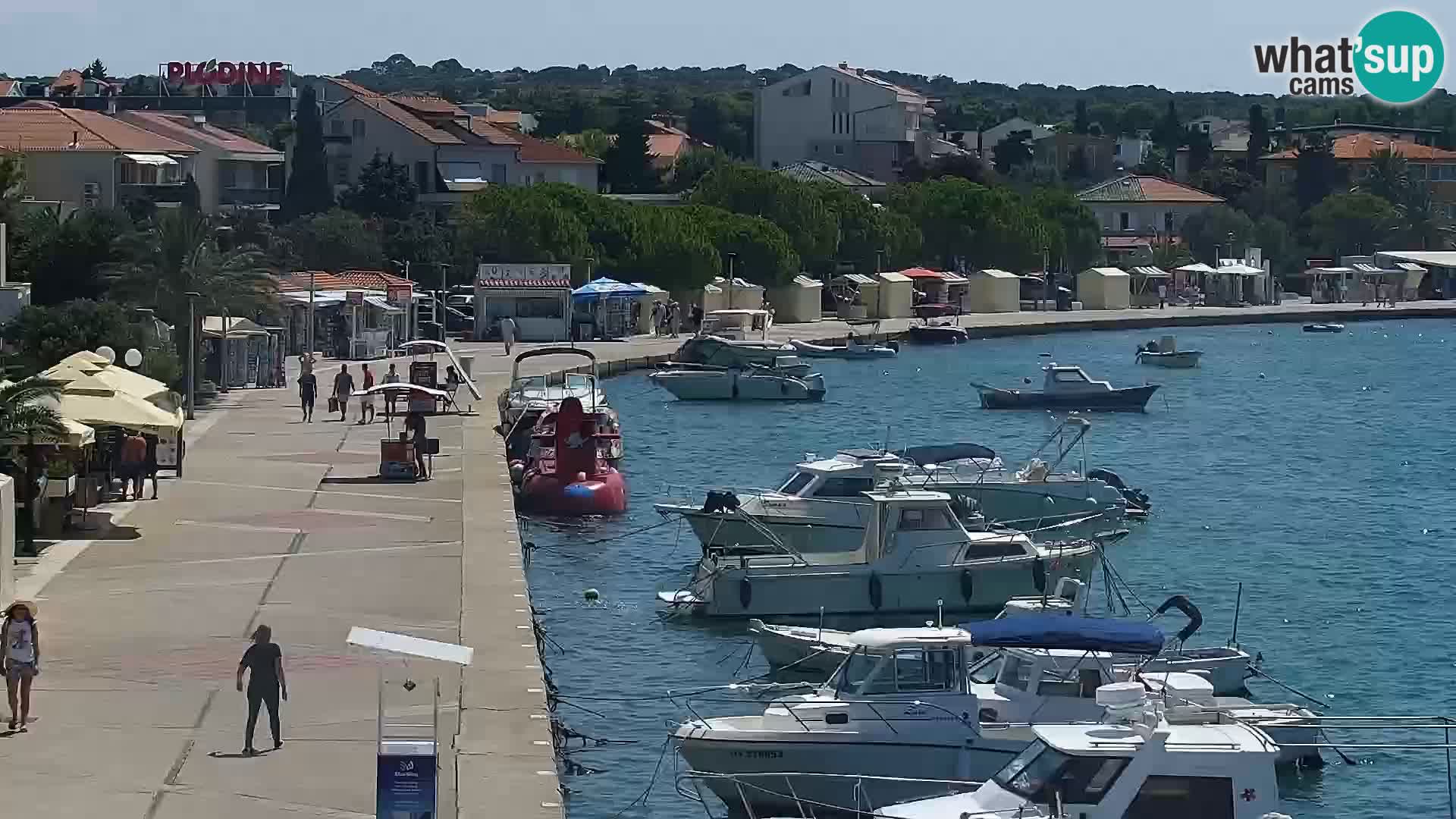 Novalja spletna kamera promenada