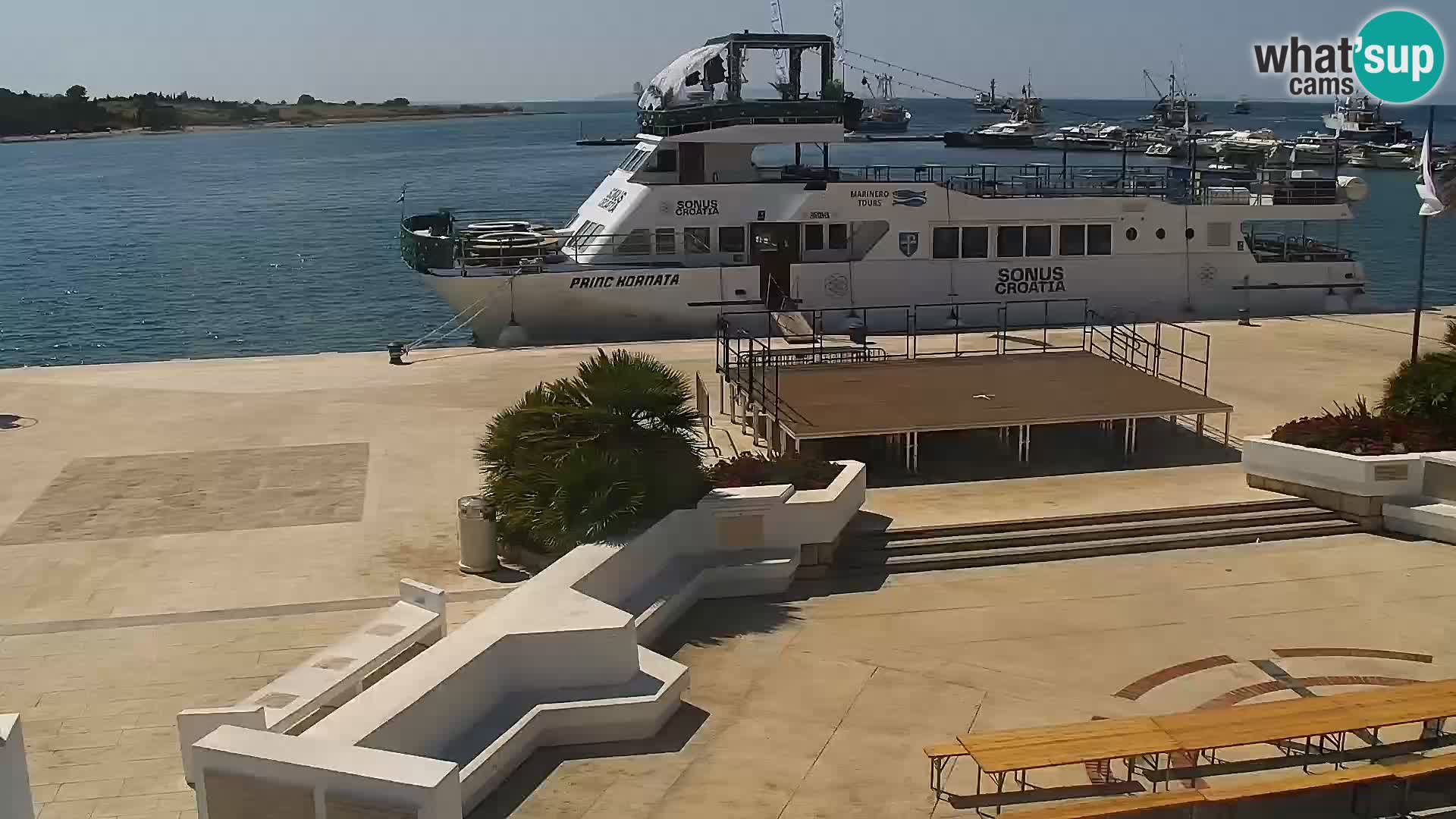 Livecam Promenade a Novalja