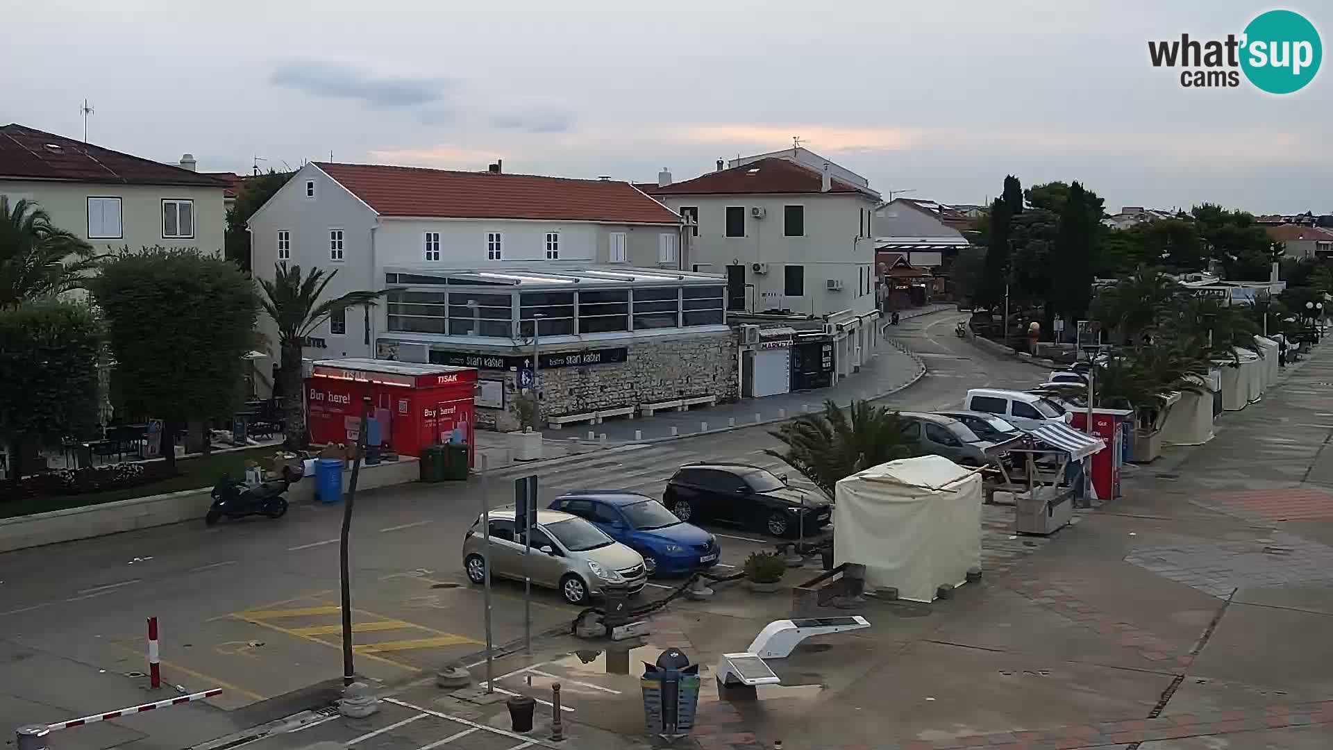 Webcam Novalja seaside promenade