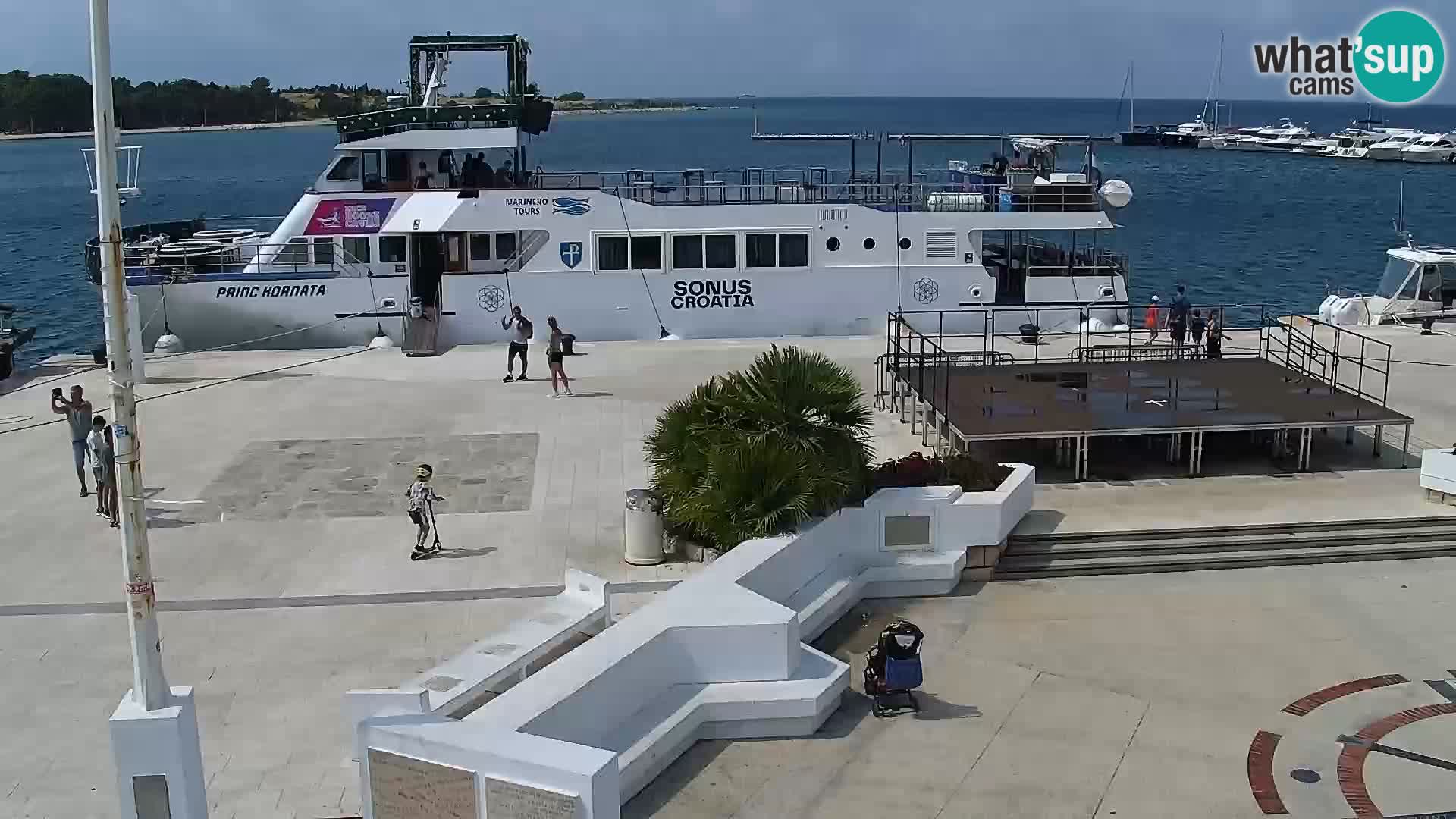 Novalja Livecam promenade