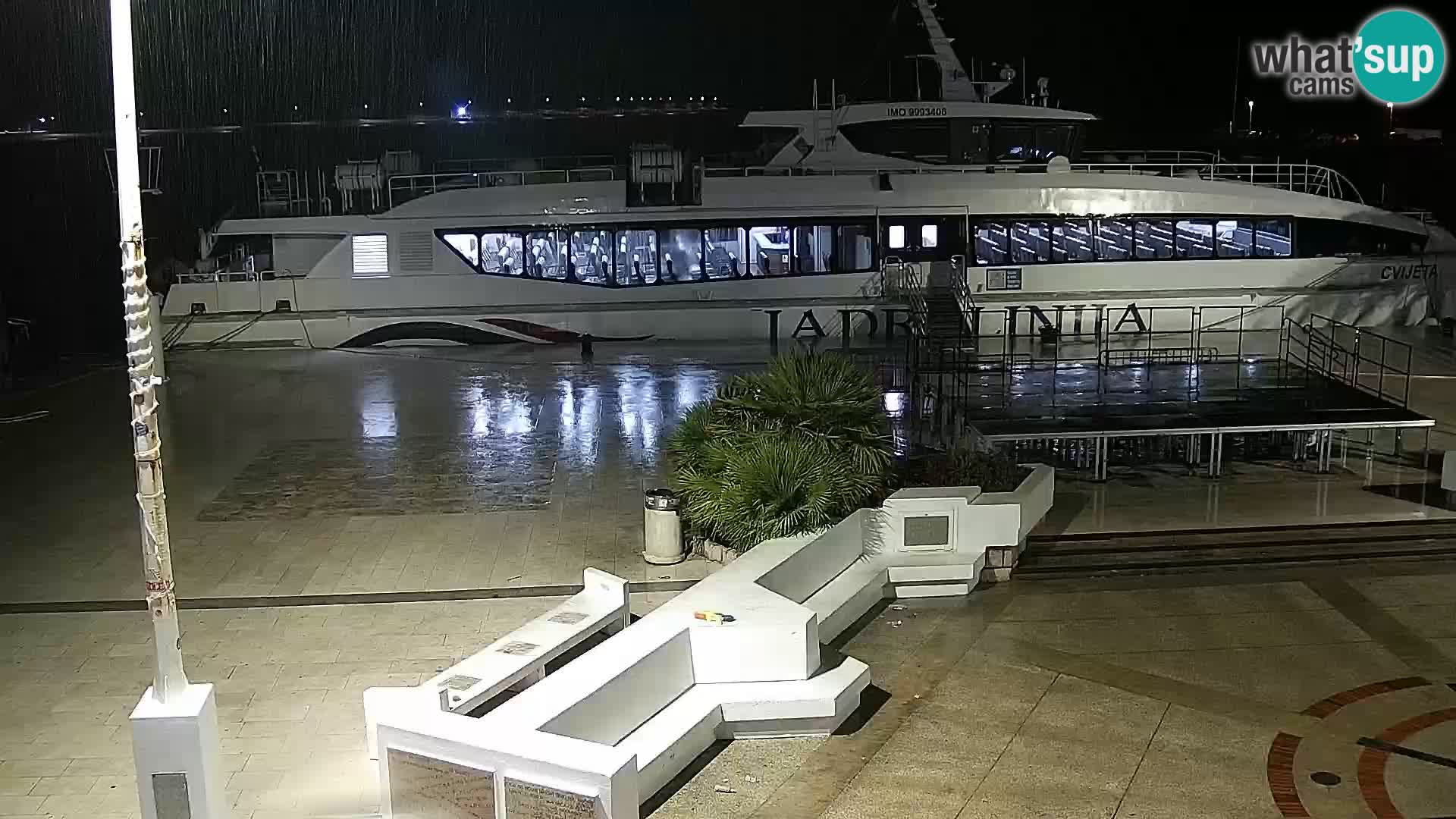 Webcam Novalja seaside promenade