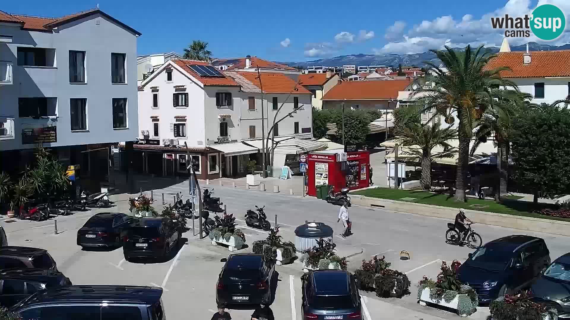Novalja spletna kamera promenada
