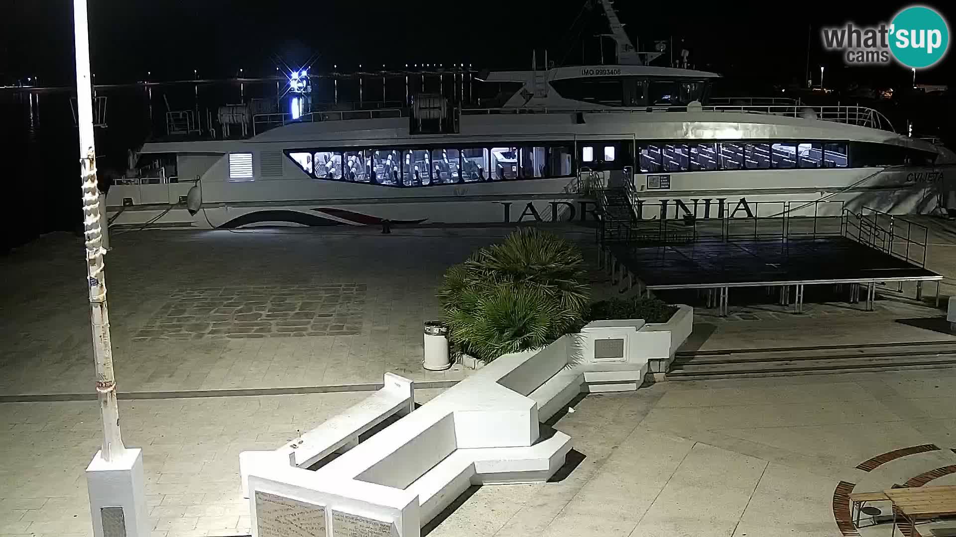 Webcam Novalja seaside promenade