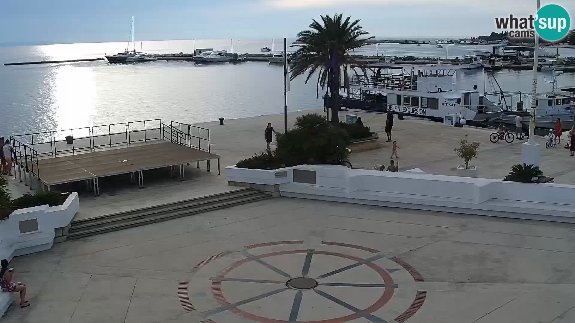 Novalja spletna kamera promenada