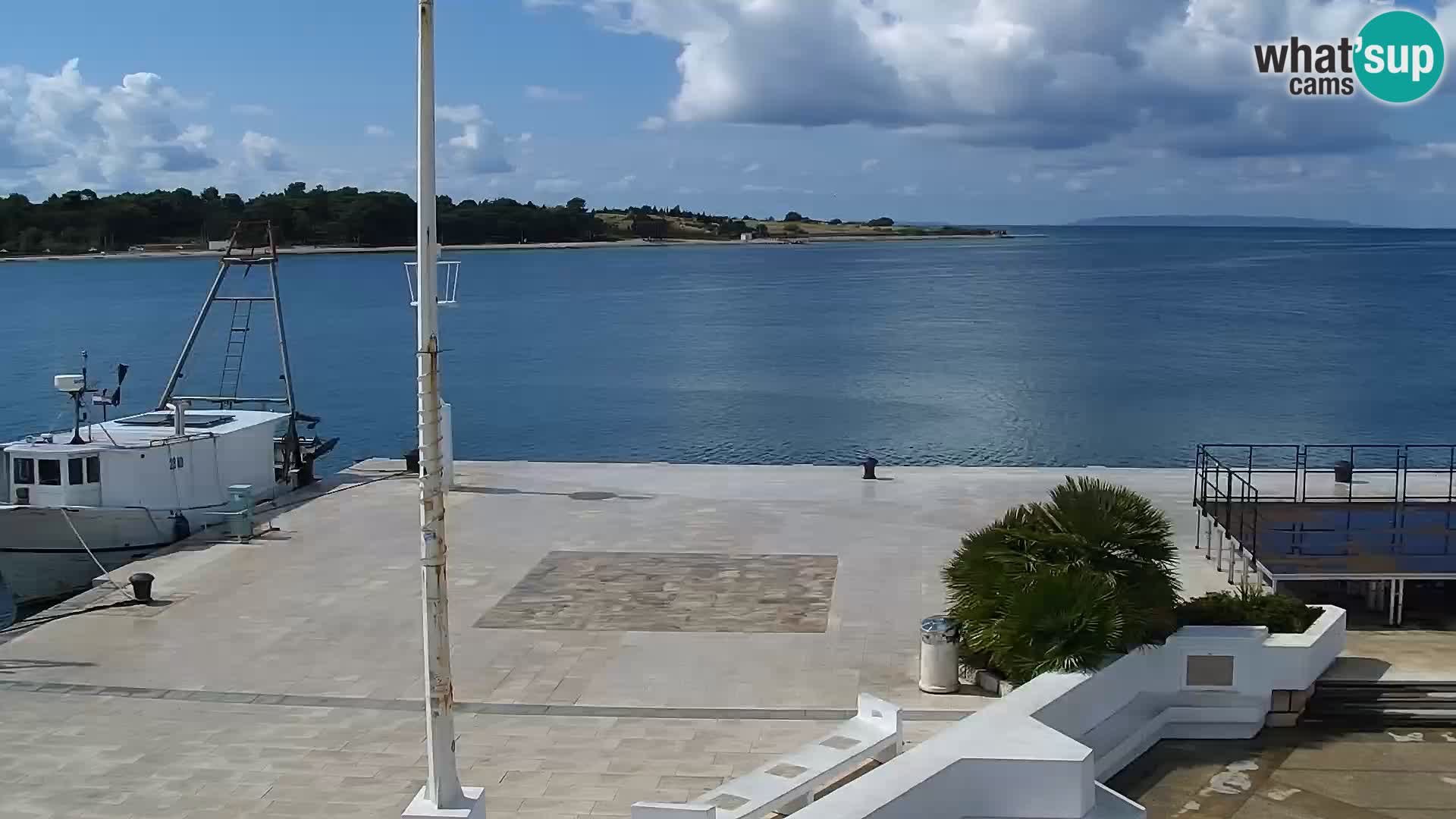 Novalja spletna kamera promenada