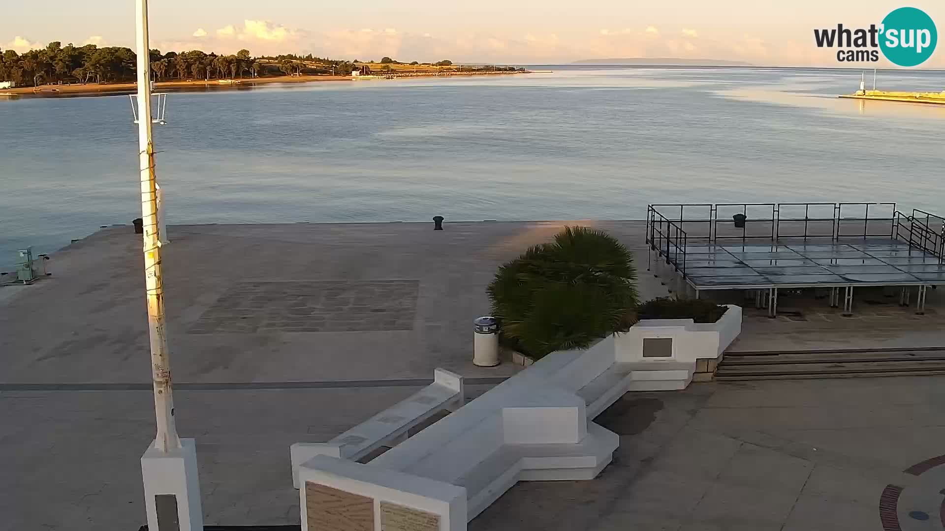 Livecam Promenade a Novalja