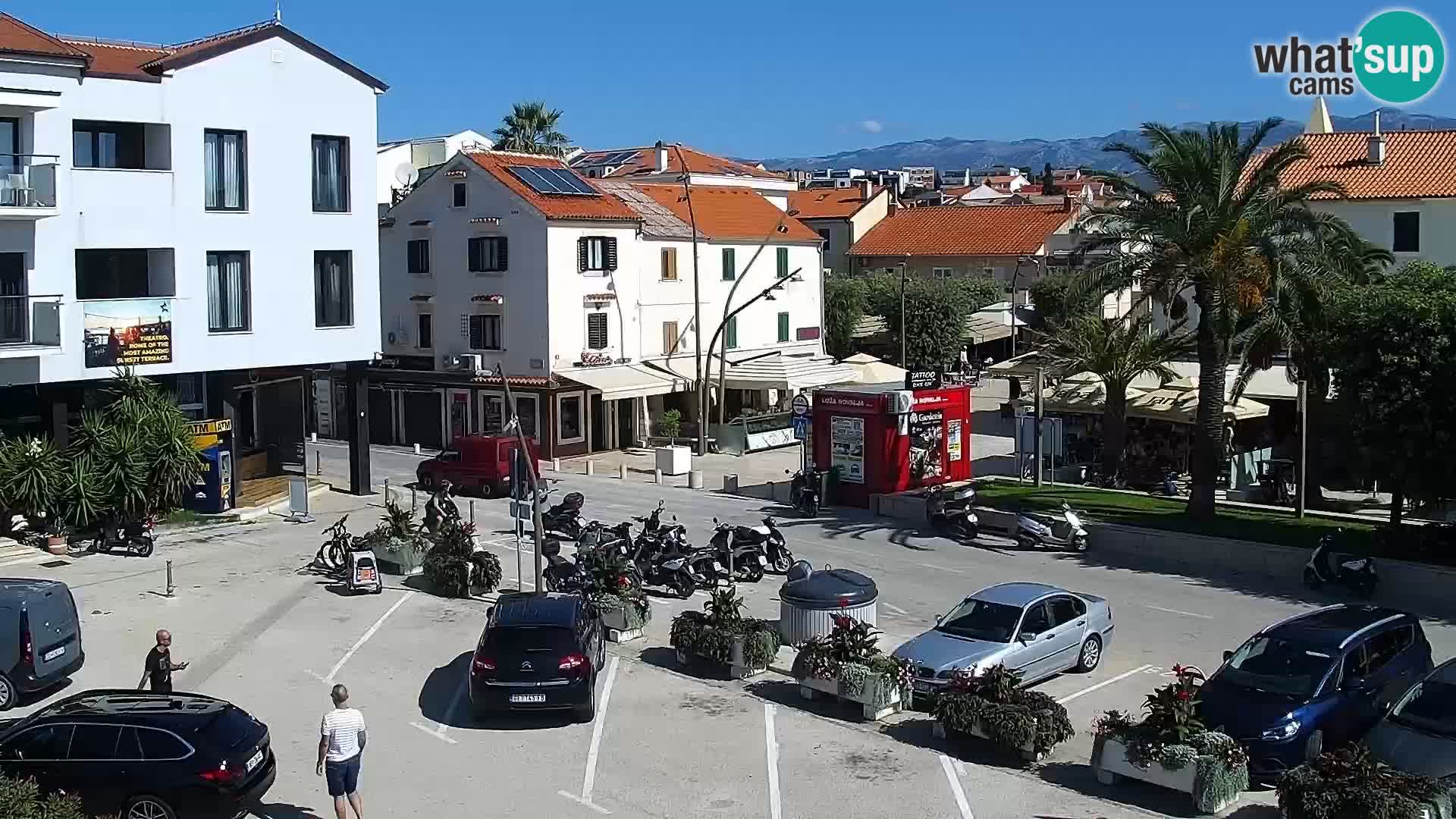 Web kamera Novalja promenada