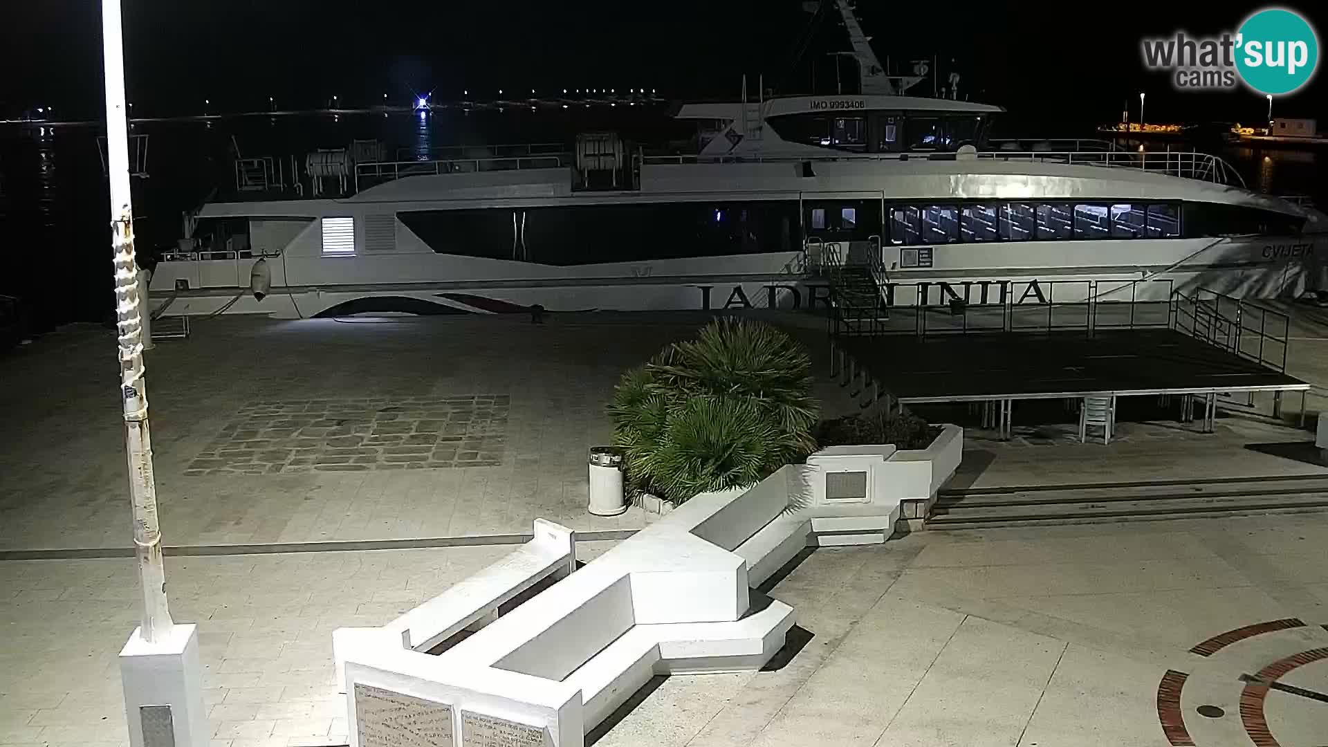 Webcam Novalja seaside promenade