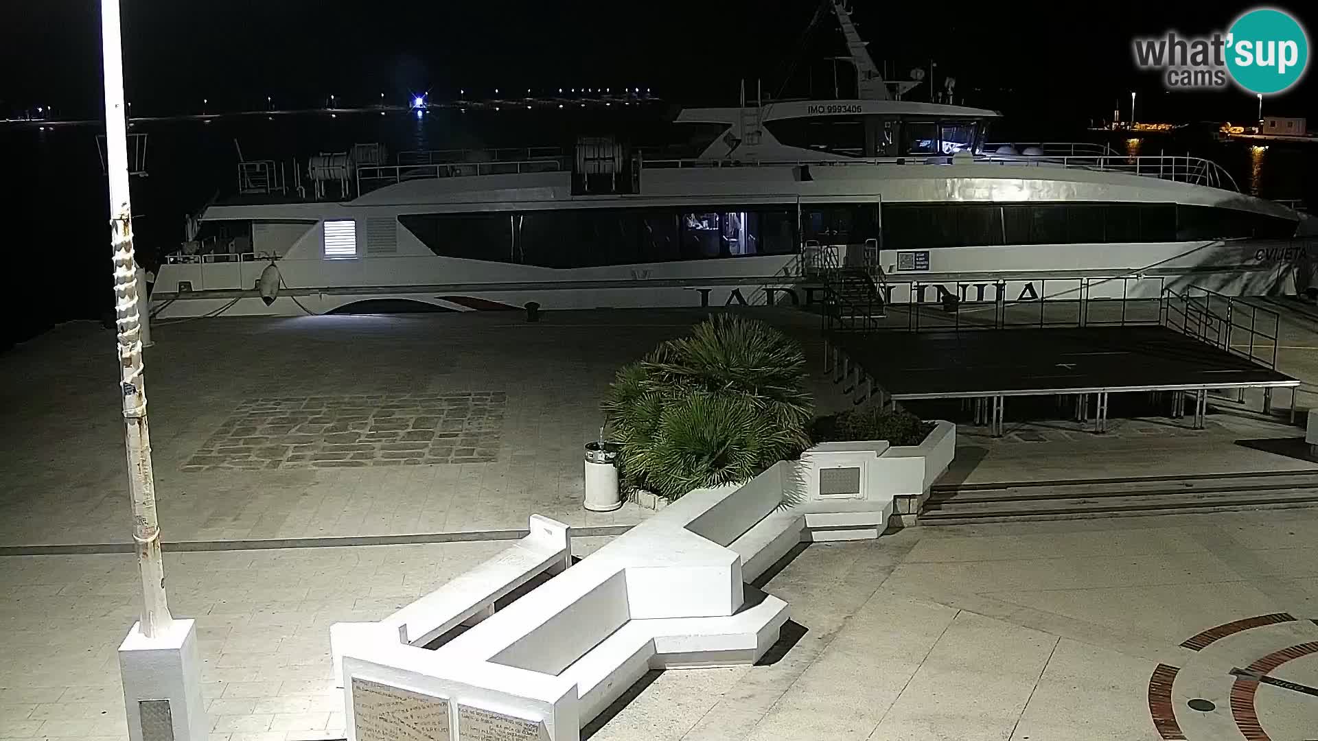 Webcam Novalja seaside promenade