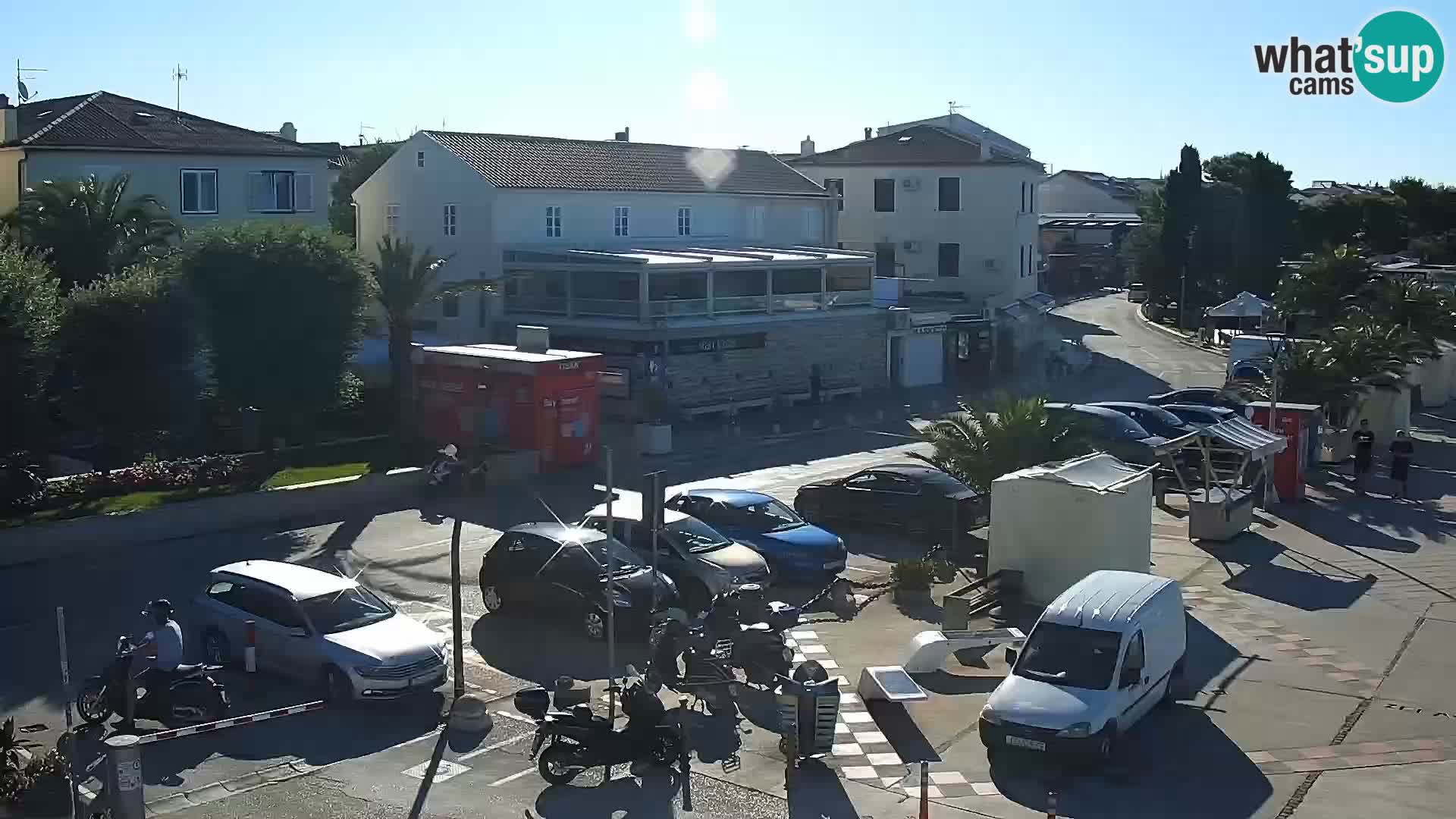 Novalja spletna kamera promenada