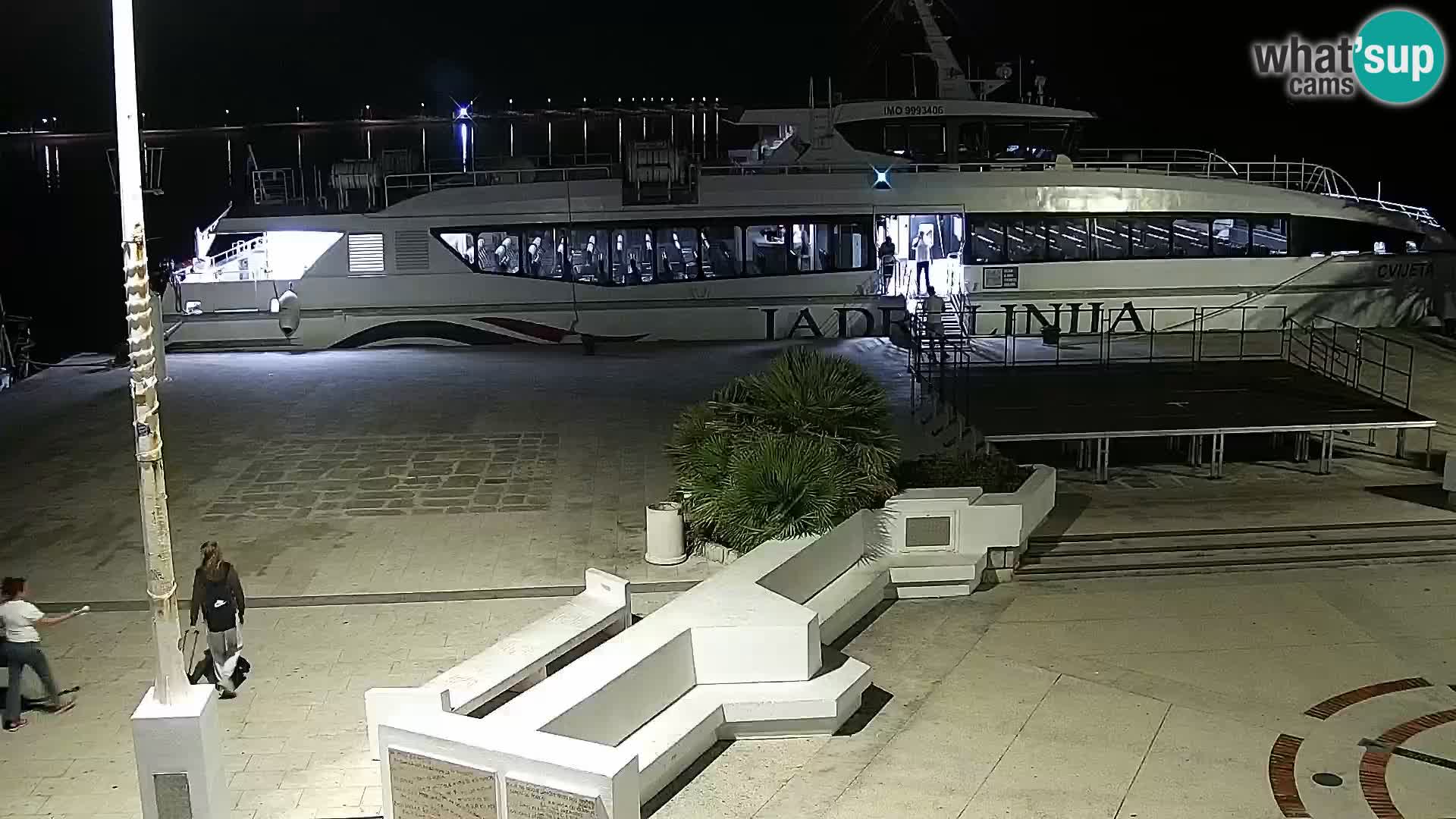 Webcam Novalja seaside promenade