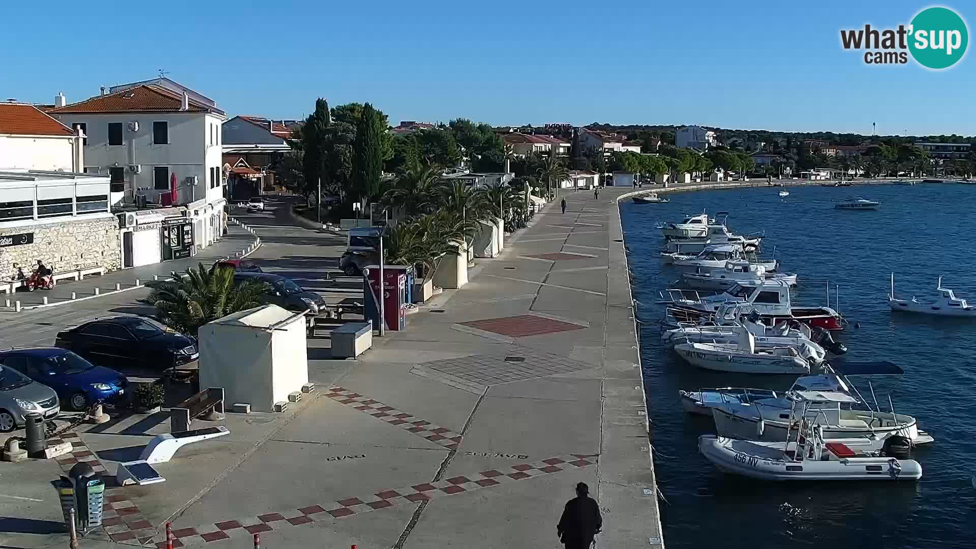Web kamera Novalja promenada