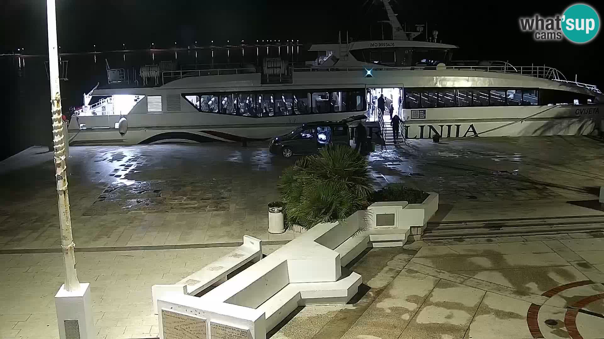 Webcam Novalja seaside promenade