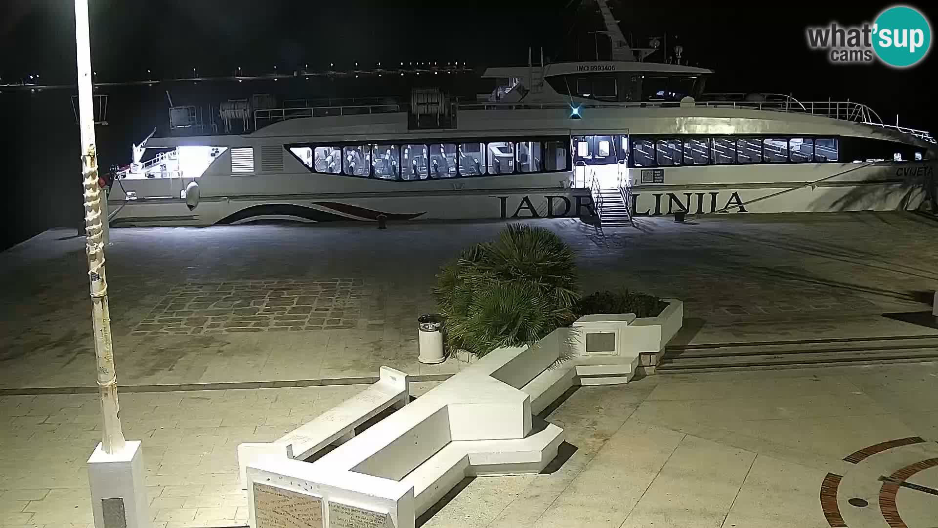 Web kamera Novalja promenada