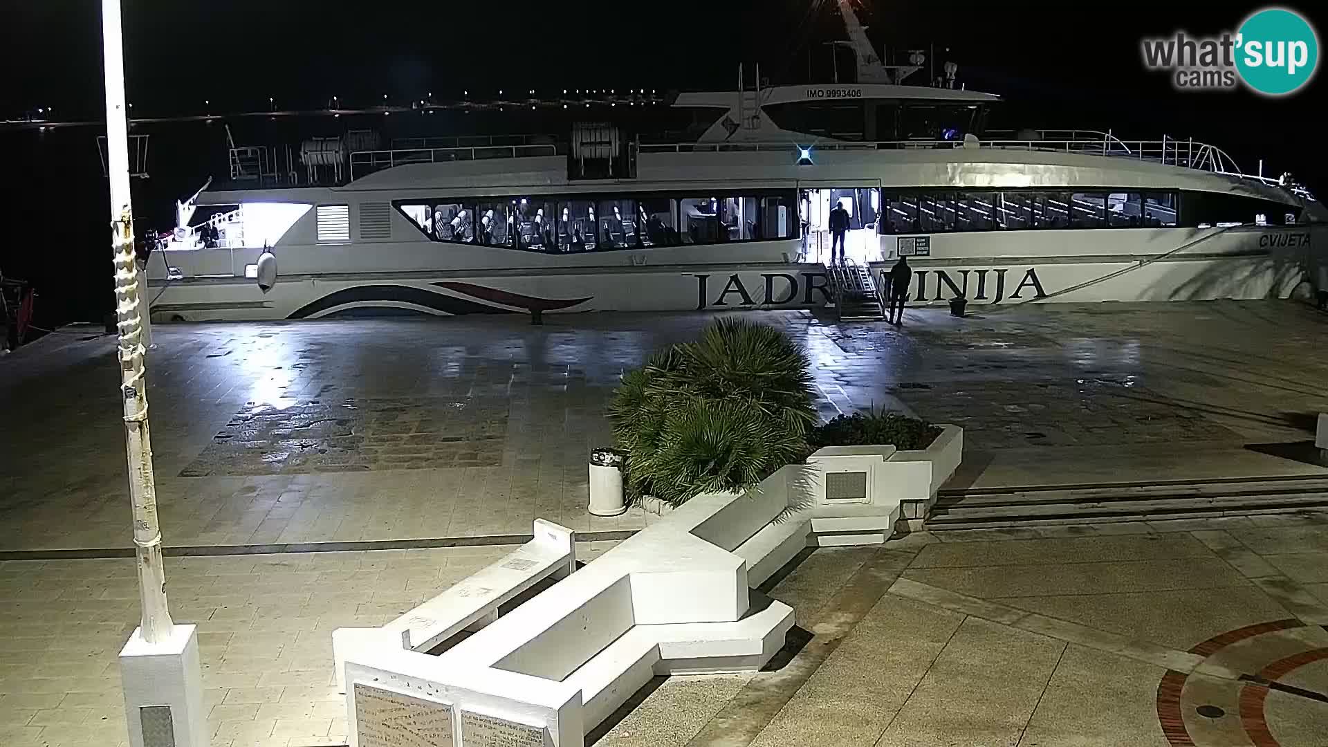 Webcam Novalja seaside promenade