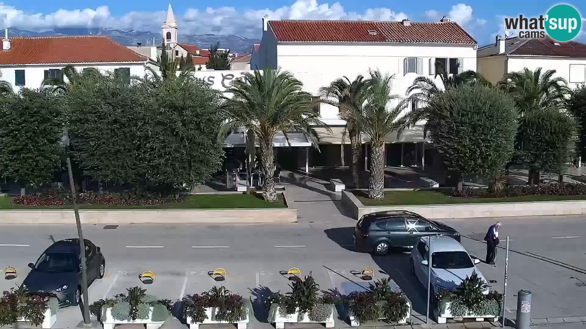 Novalja spletna kamera promenada