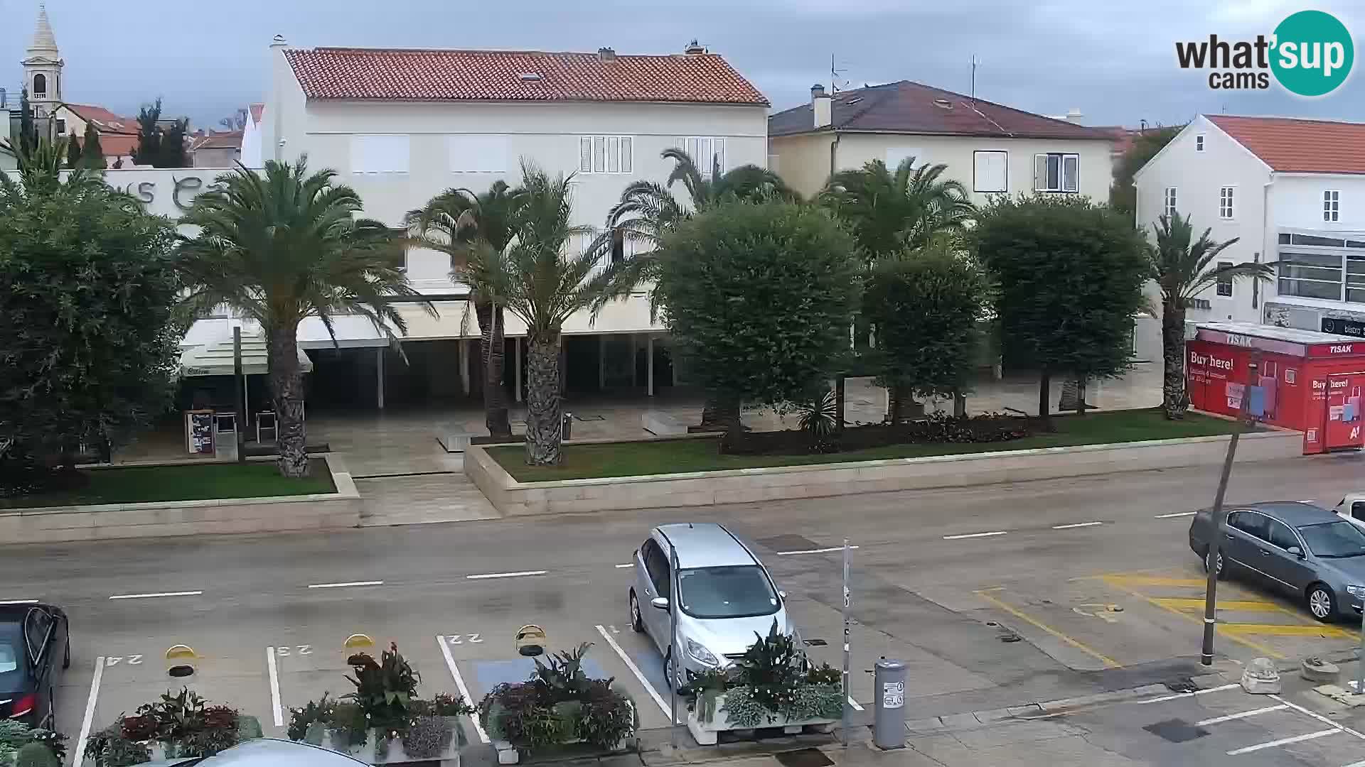Novalja spletna kamera promenada