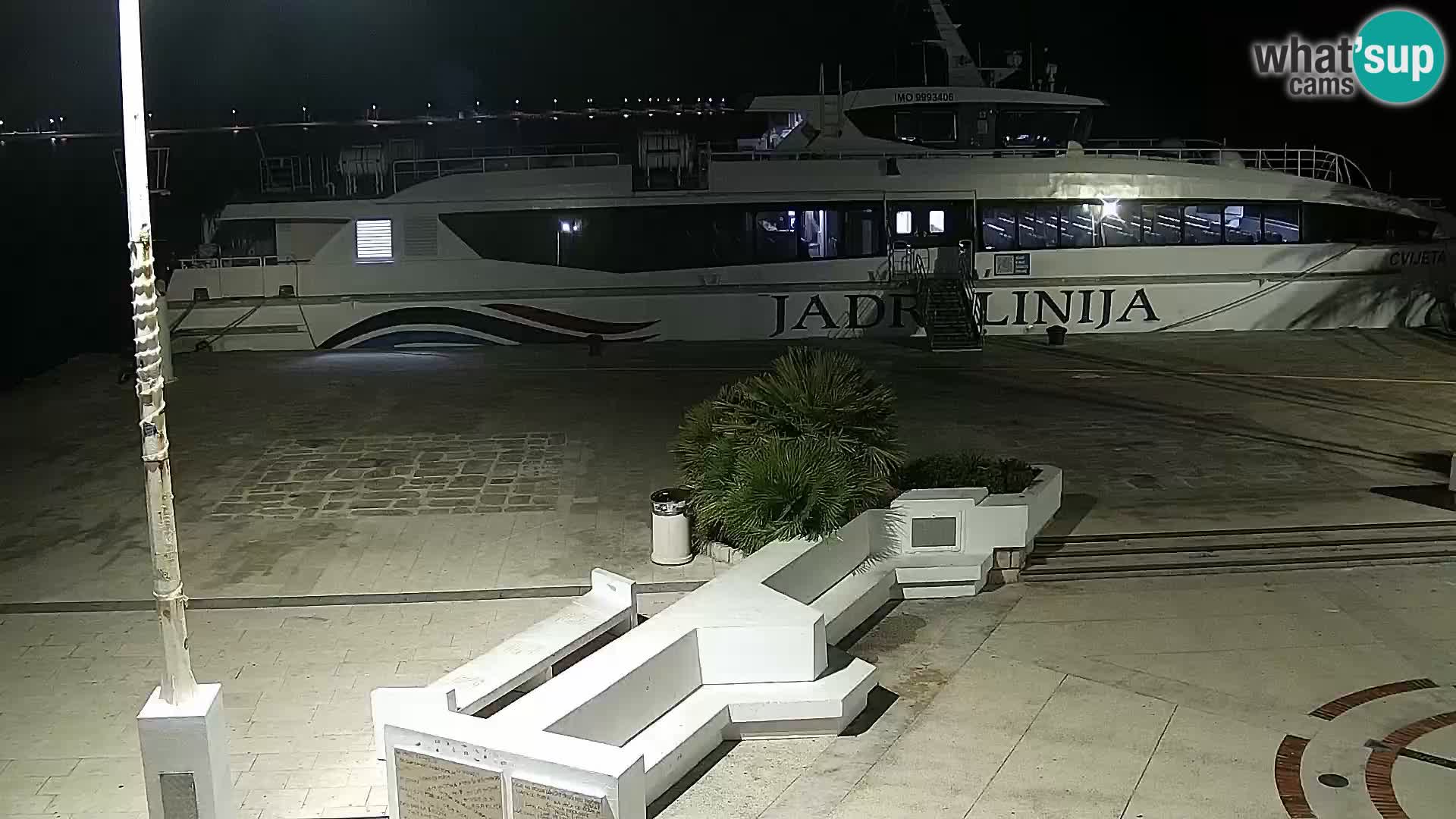 Novalja spletna kamera promenada