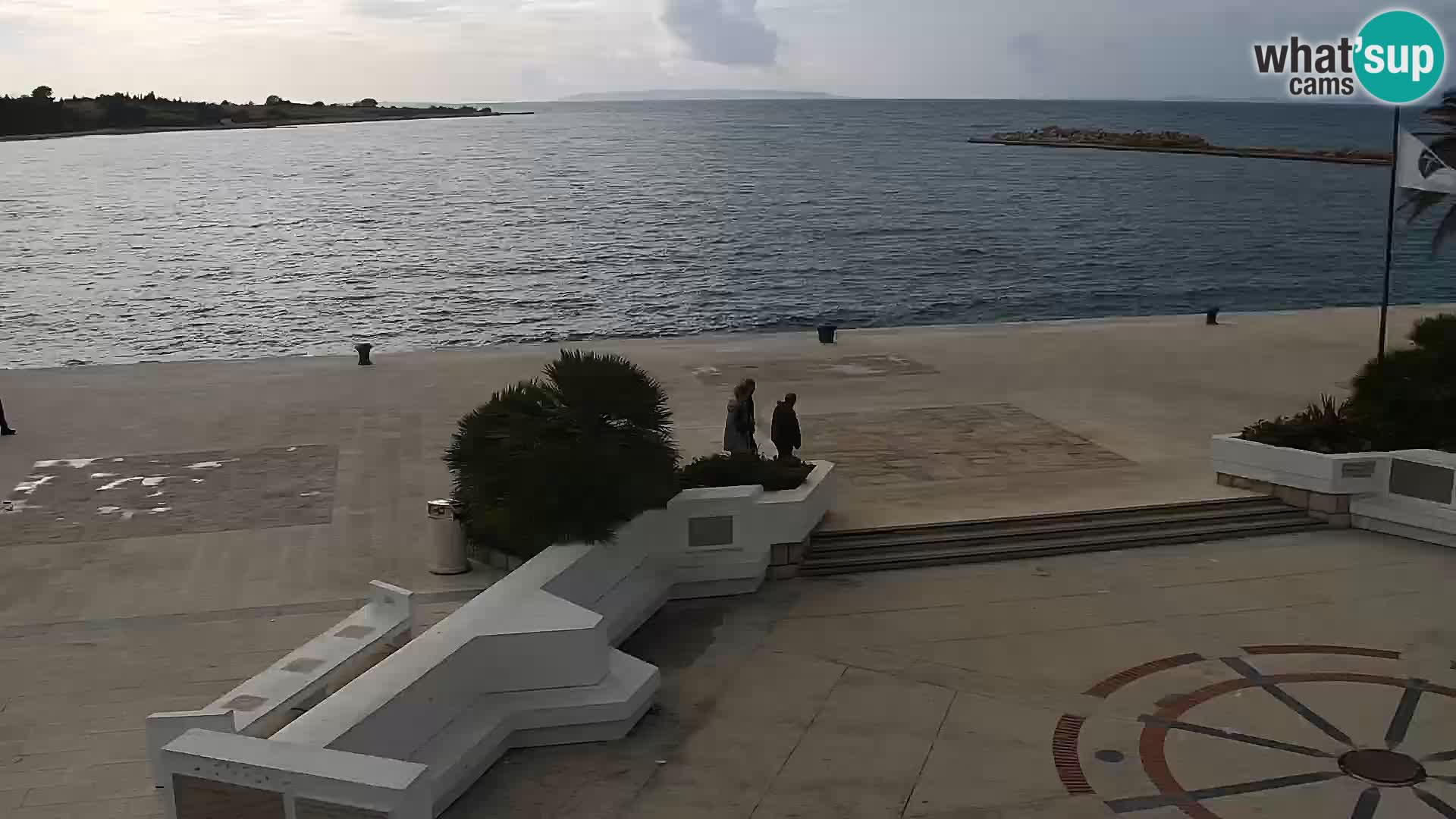 Webcam Novalja seaside promenade