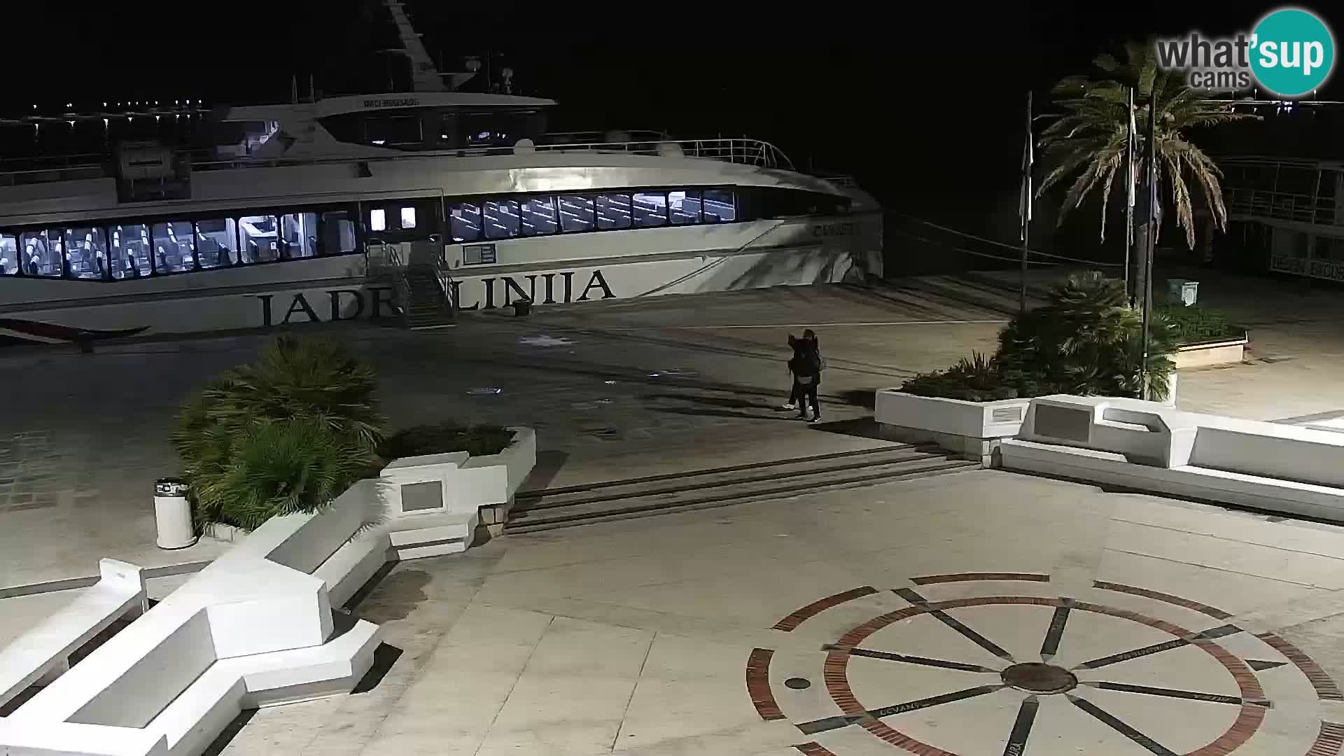 Novalja spletna kamera promenada