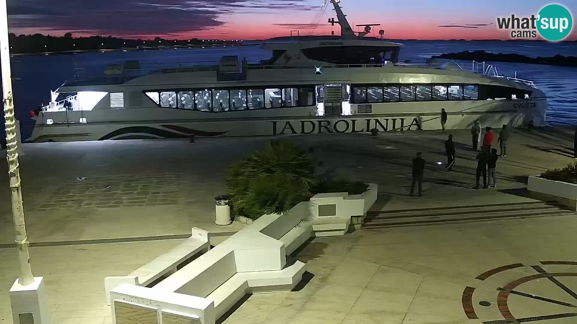 Novalja spletna kamera promenada