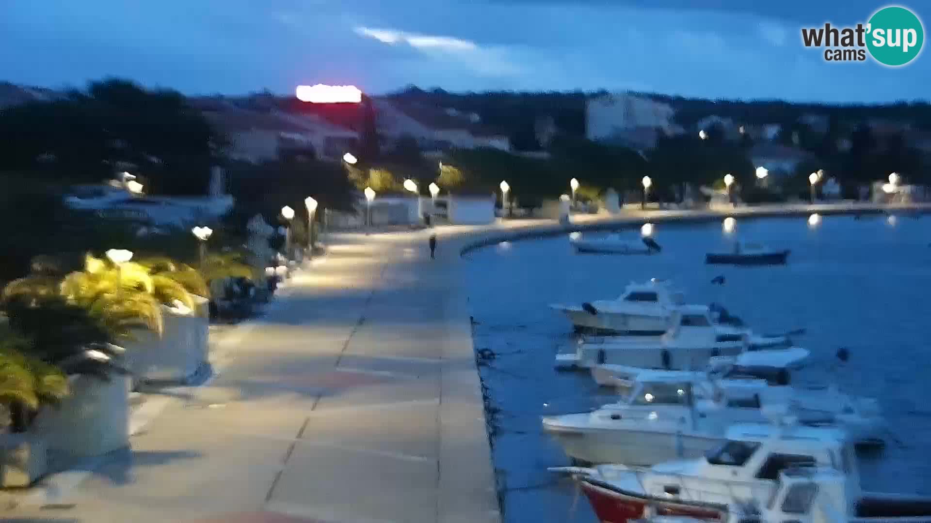 Novalja spletna kamera promenada