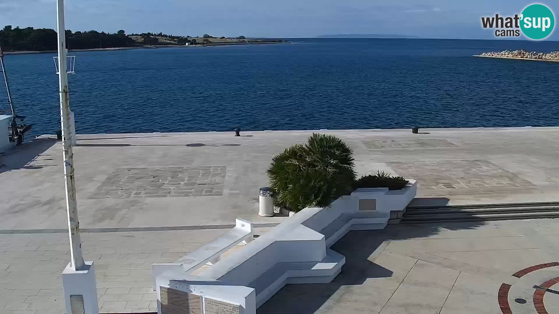 Novalja spletna kamera promenada