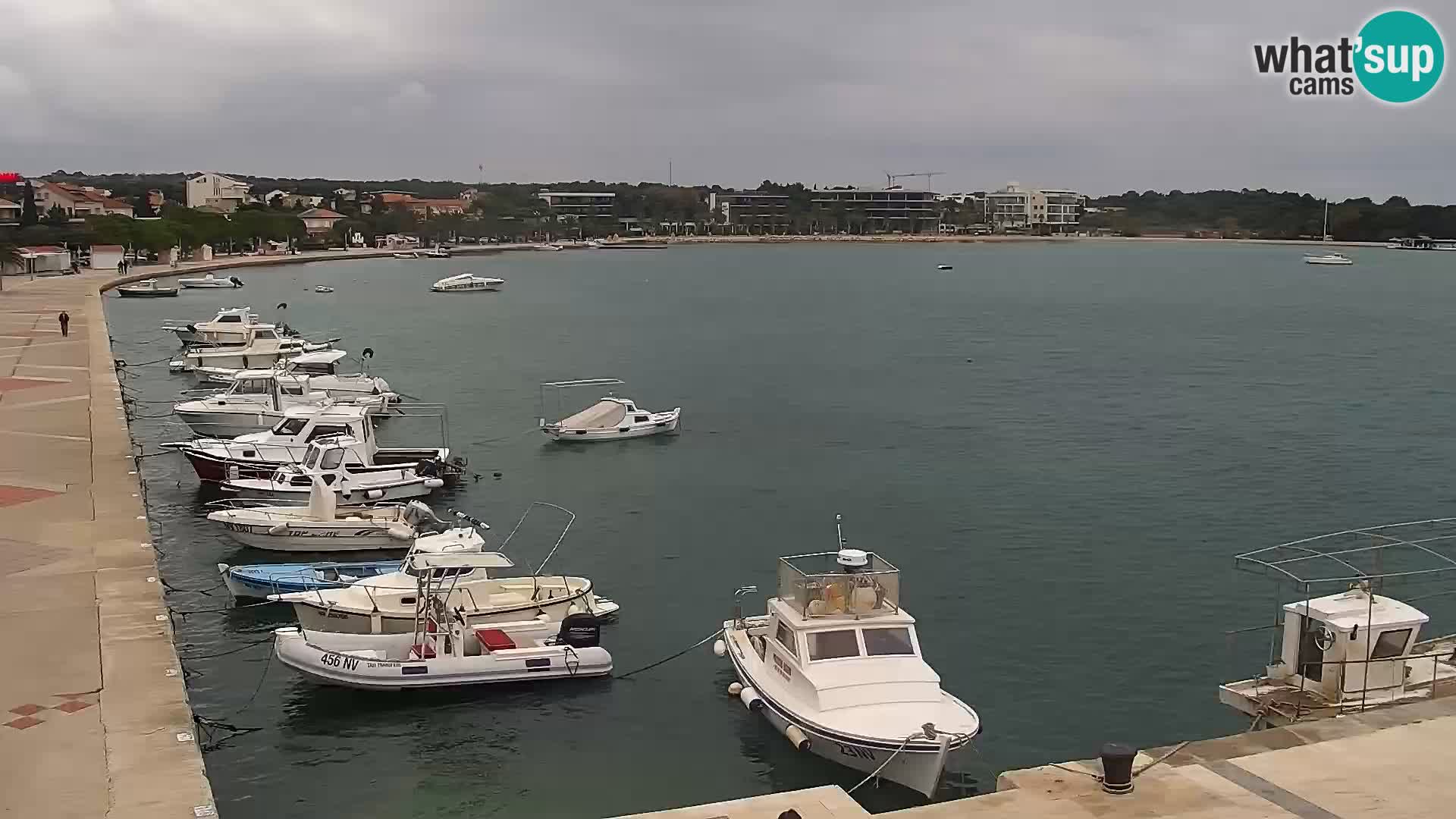 Novalja spletna kamera promenada