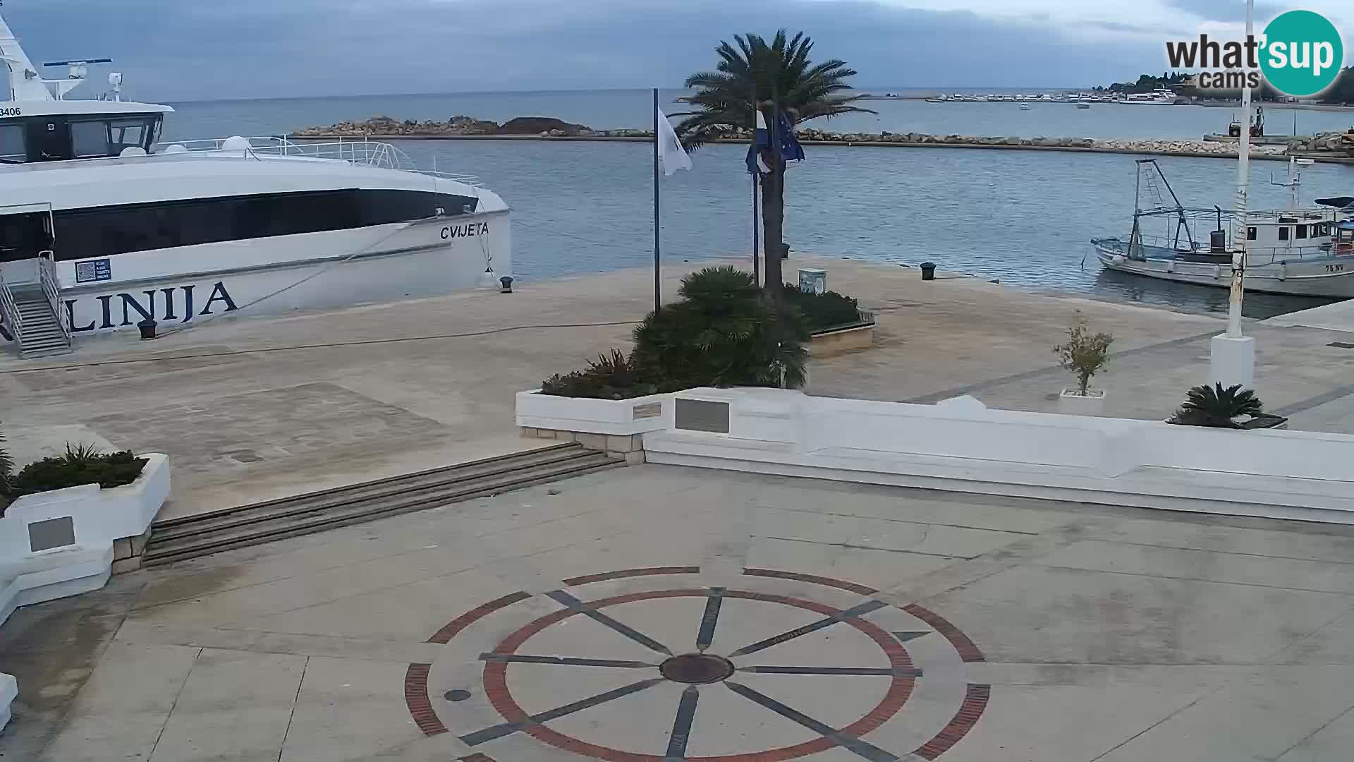 Web kamera Novalja promenada