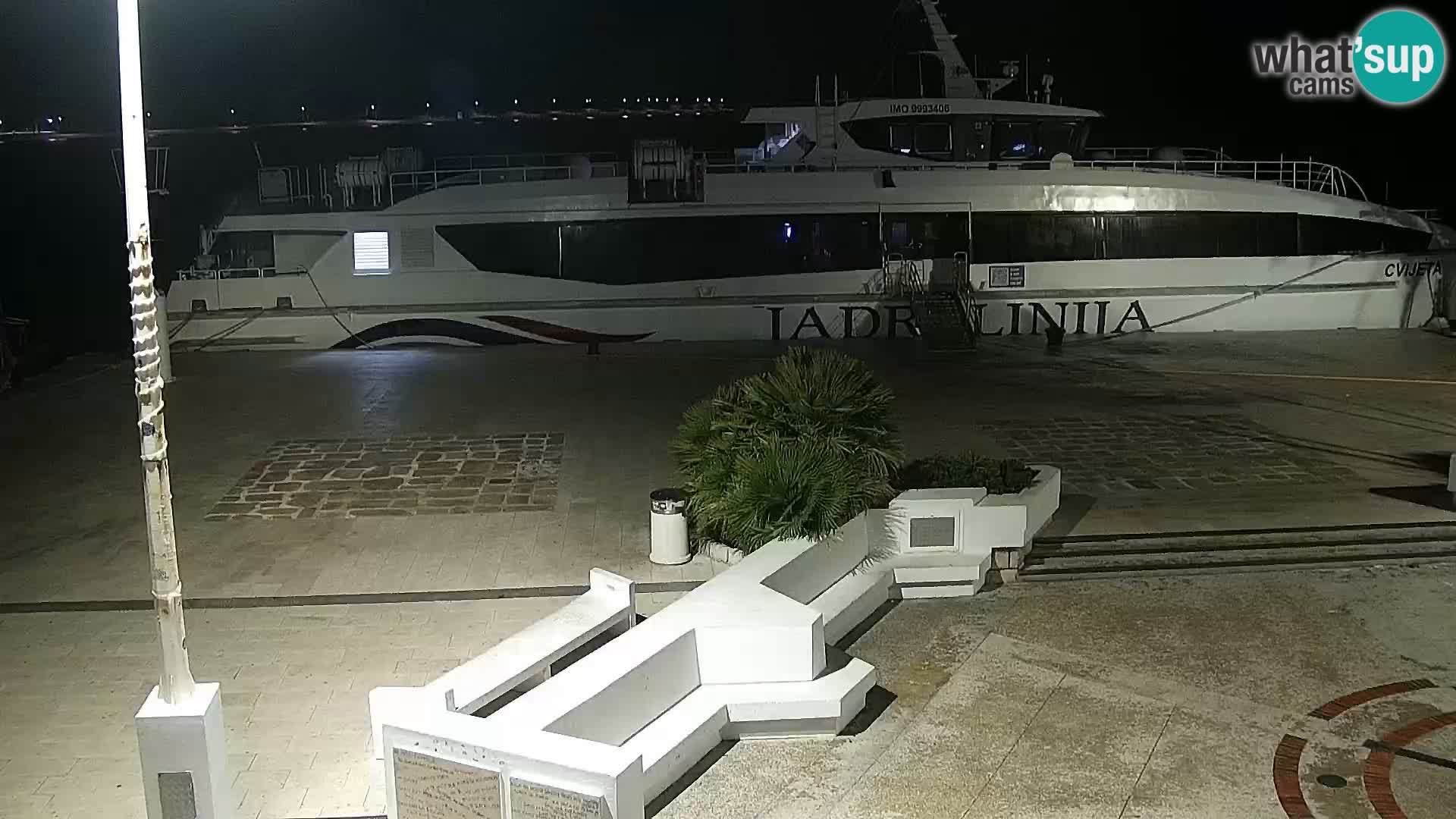 Webcam Novalja seaside promenade