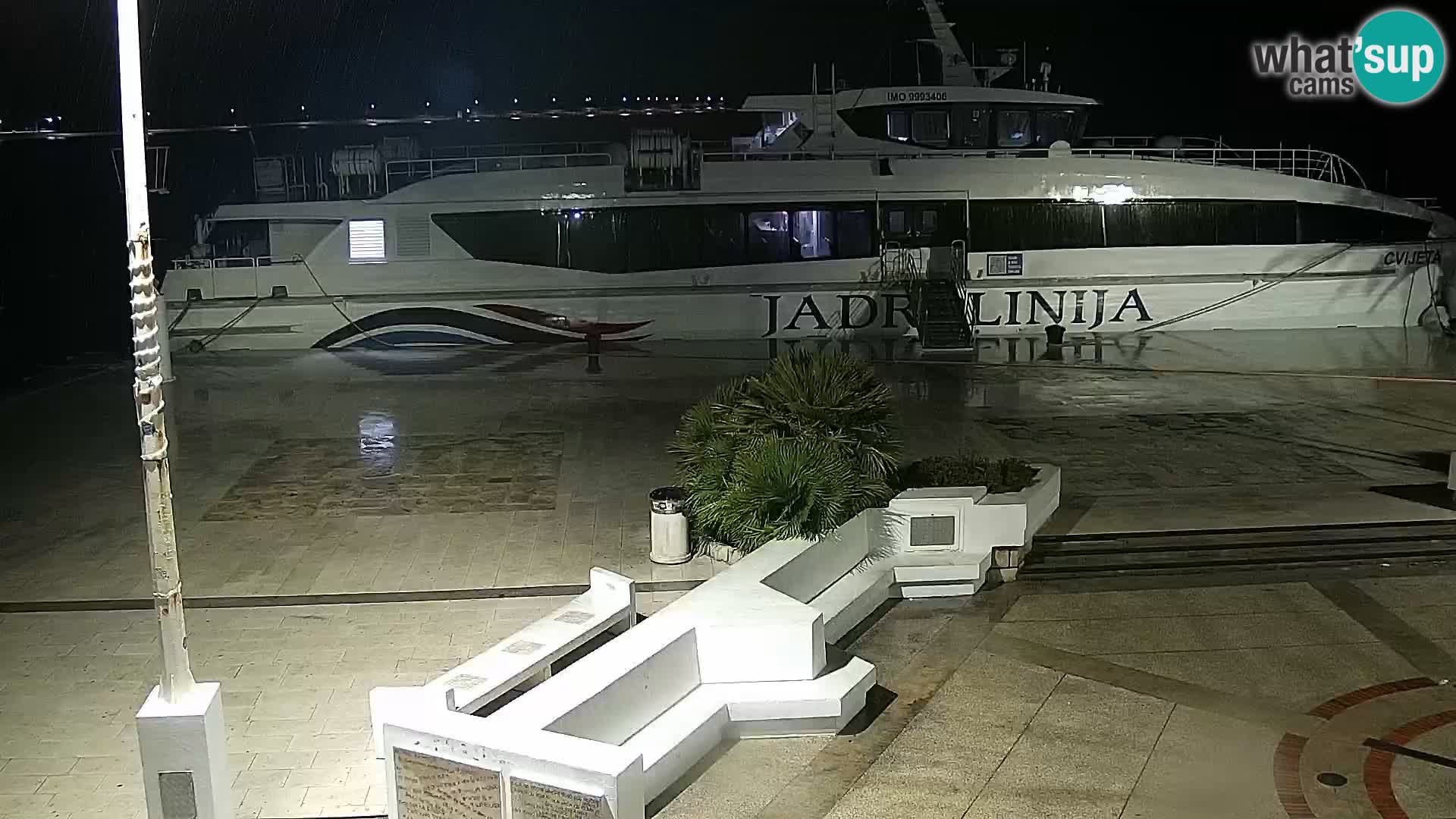 Webcam Novalja seaside promenade