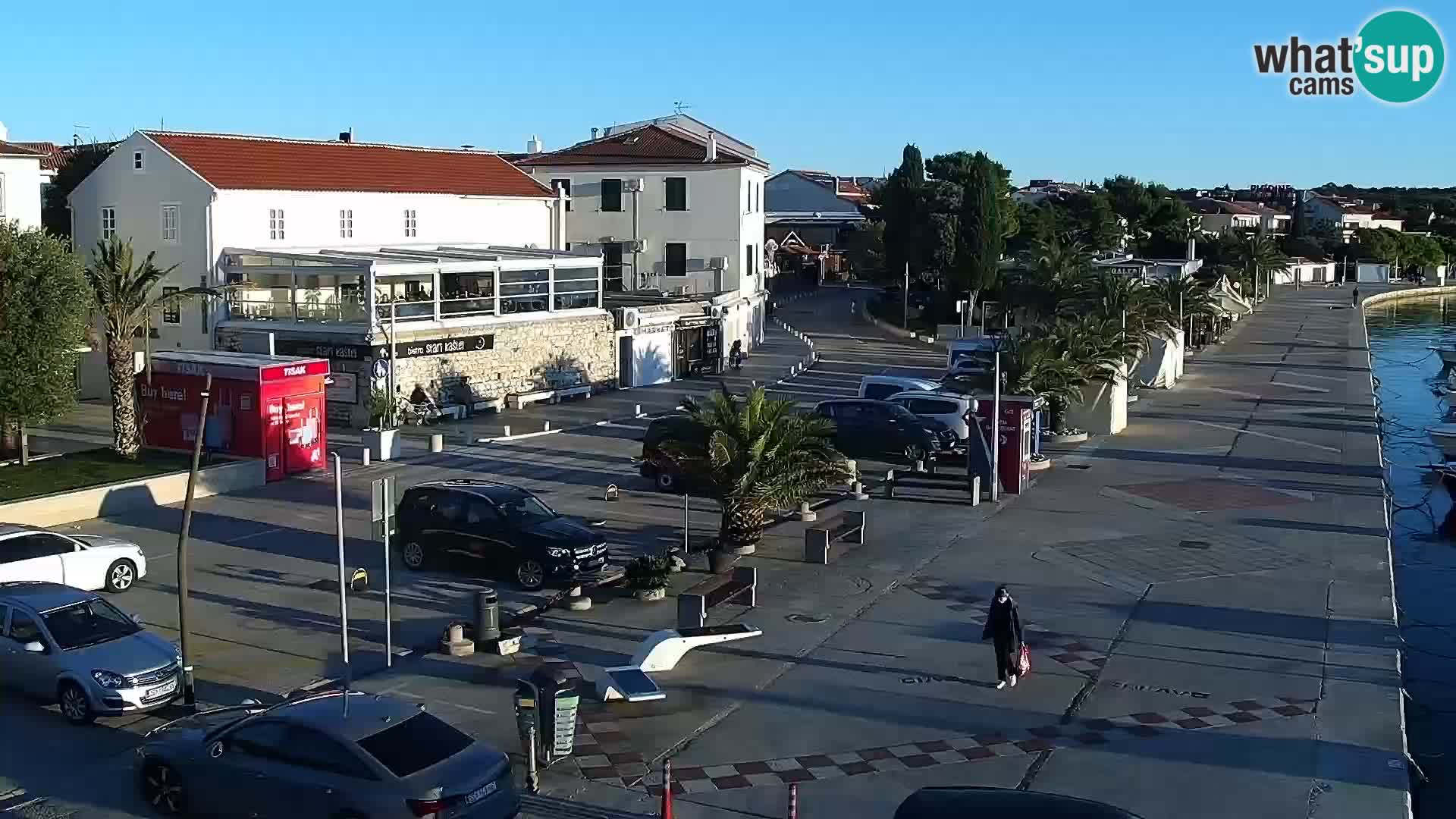 Novalja spletna kamera promenada