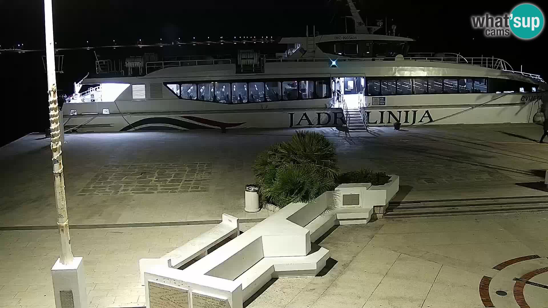 Webcam Novalja seaside promenade