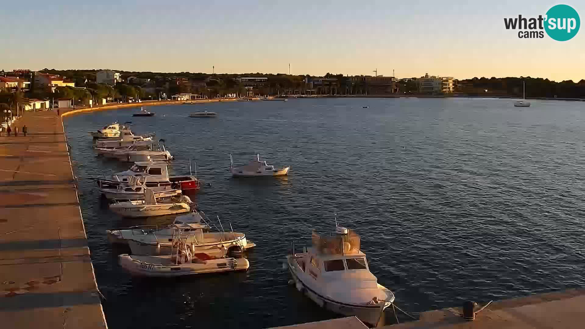 Webcam Novalja seaside promenade