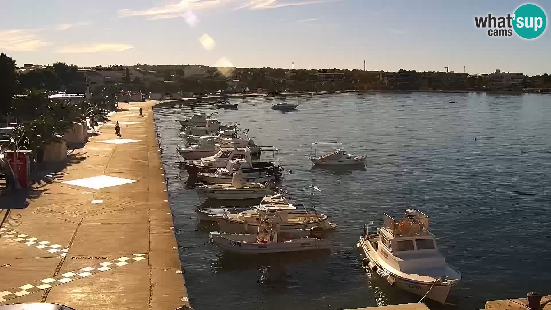 Novalja spletna kamera promenada