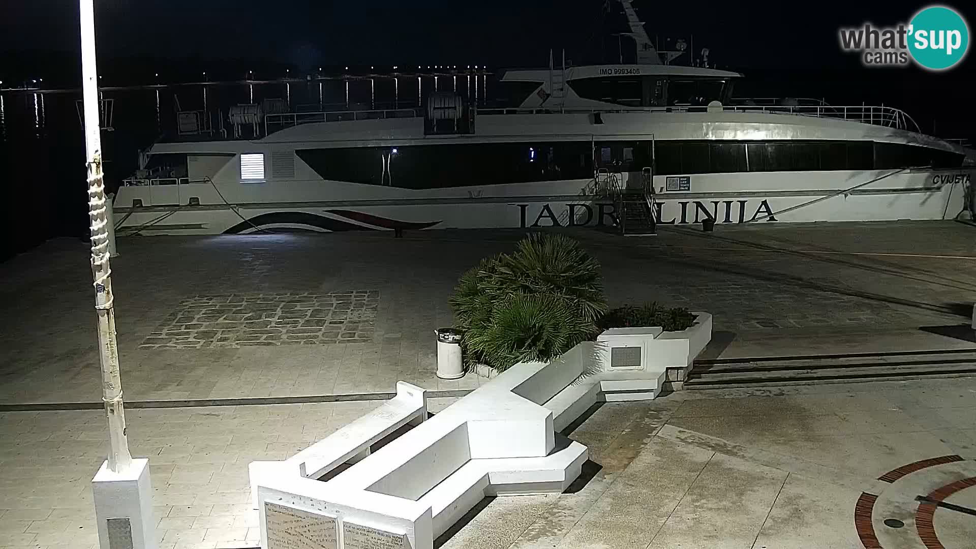 Webcam Novalja seaside promenade