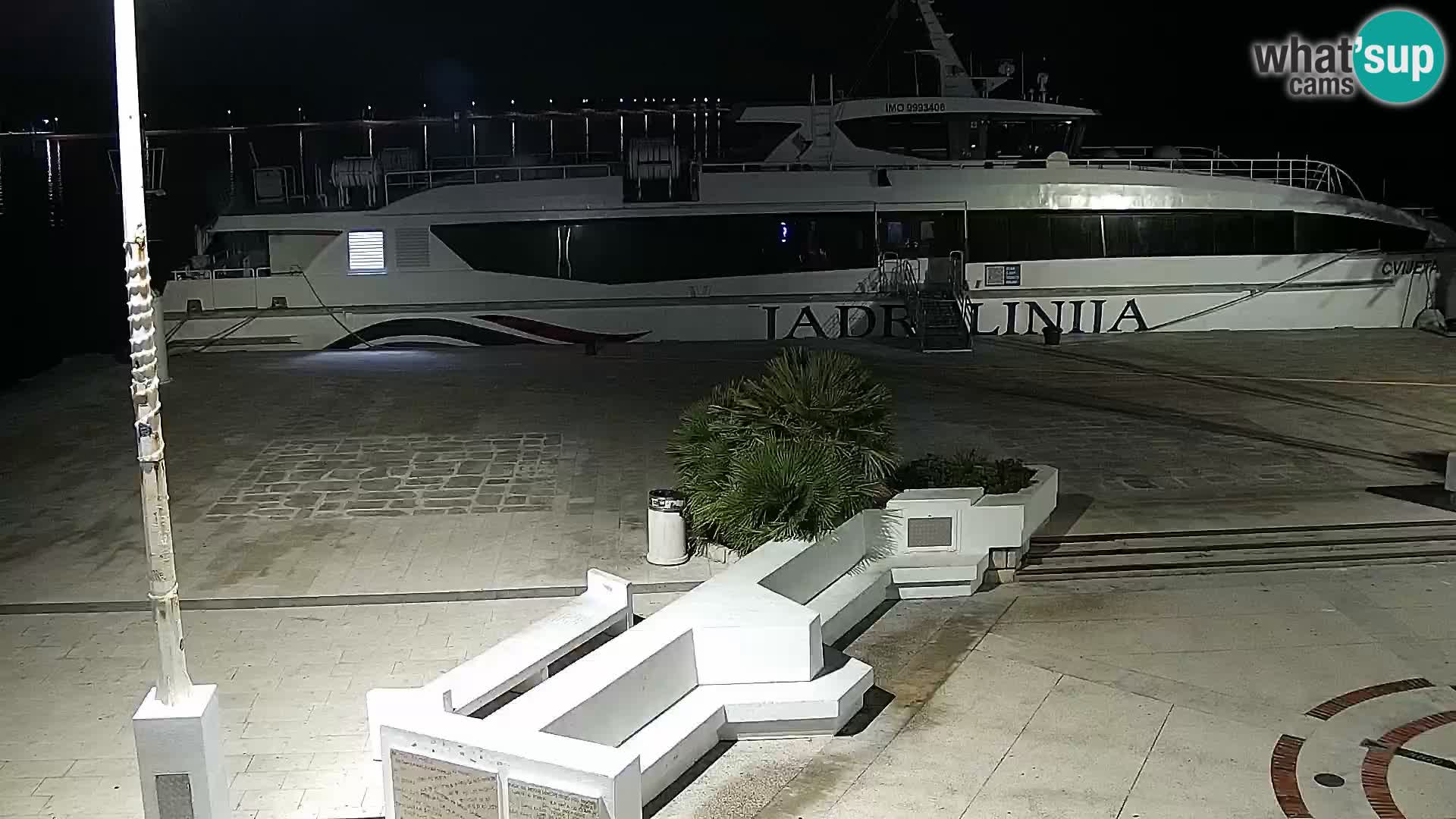 Webcam Novalja seaside promenade