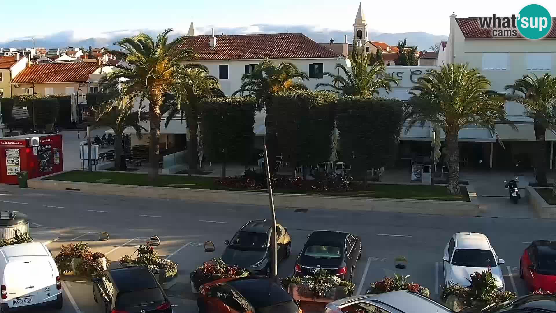 Novalja spletna kamera promenada