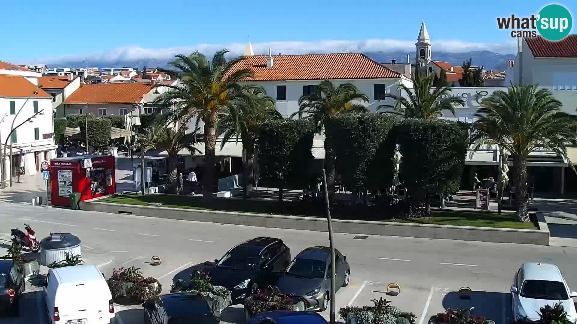 Novalja spletna kamera promenada