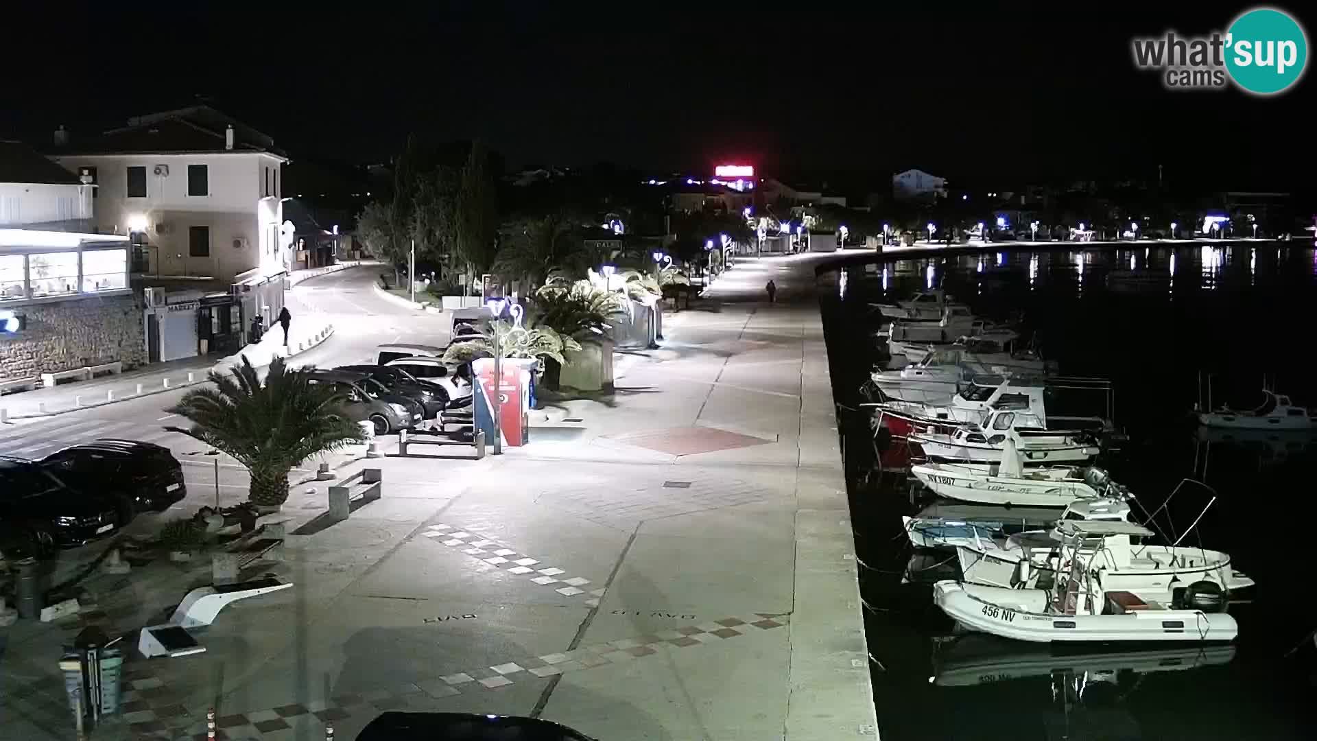 Web kamera Novalja promenada