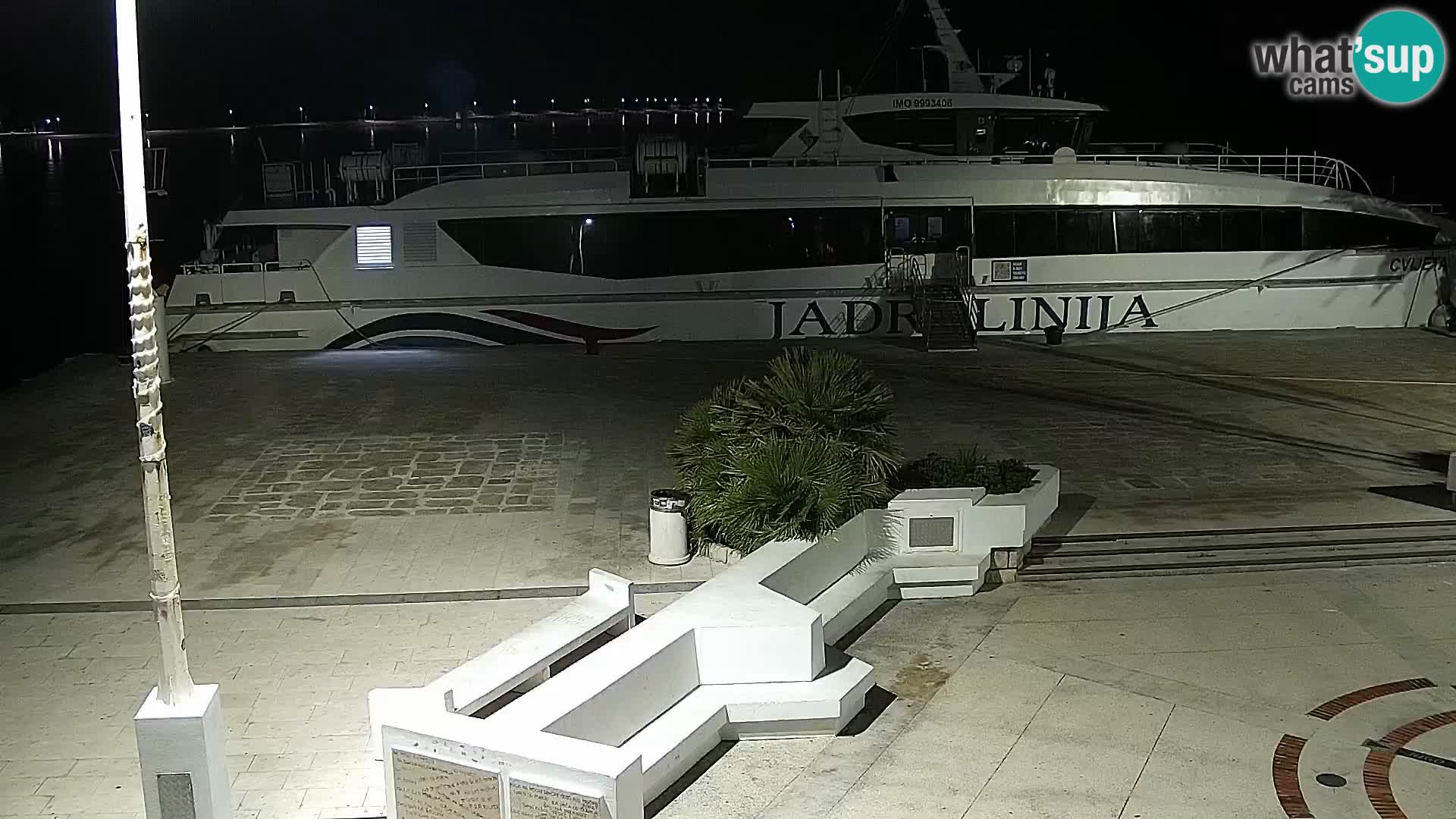 Webcam Novalja seaside promenade