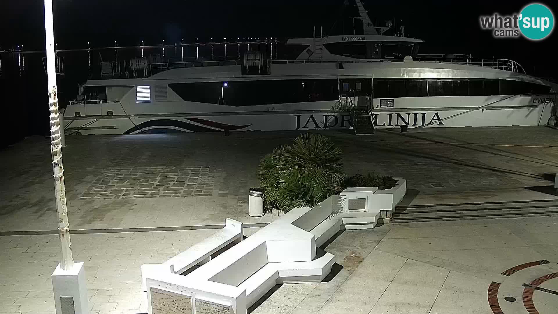 Webcam Novalja seaside promenade