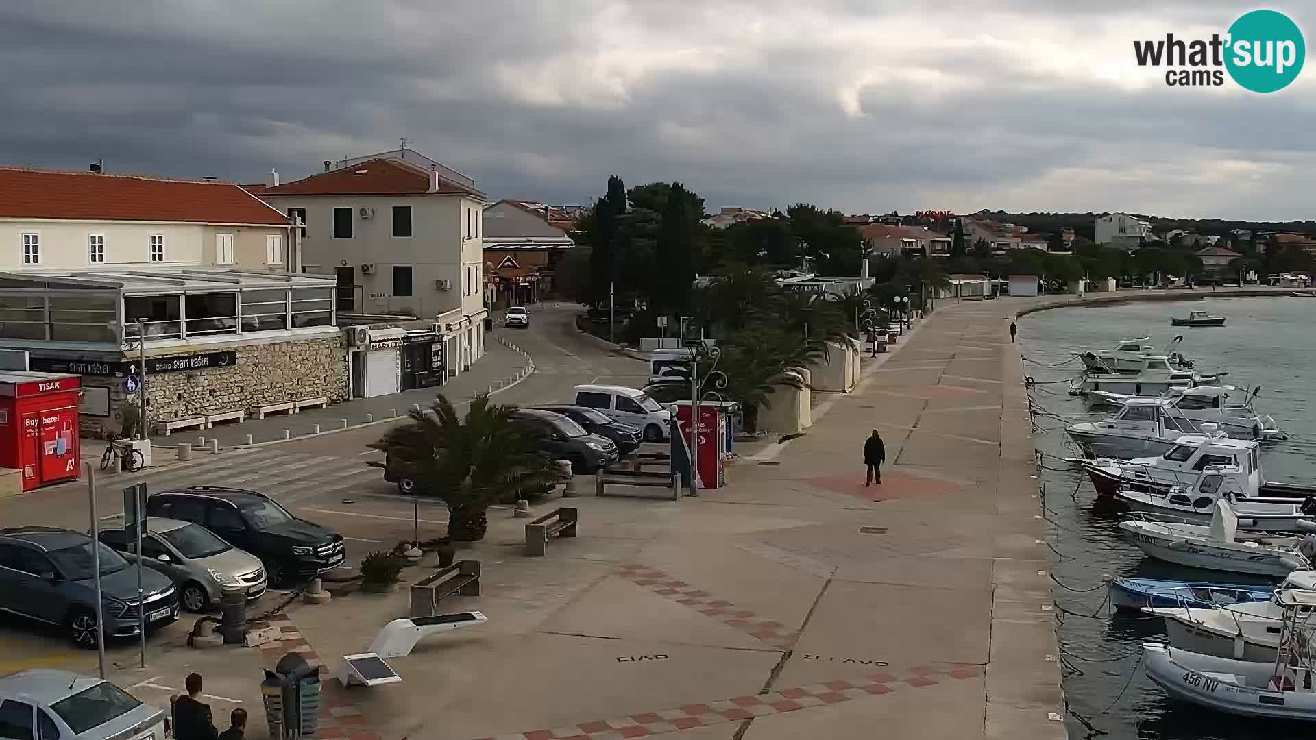 Webcam Novalja seaside promenade
