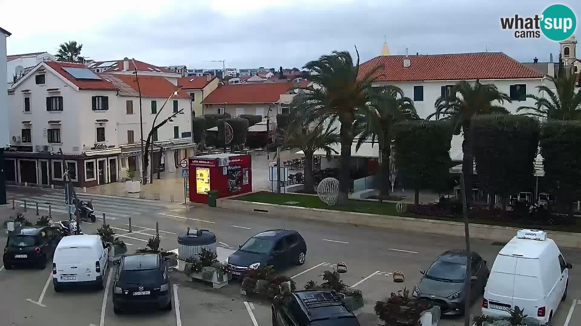 Novalja spletna kamera promenada