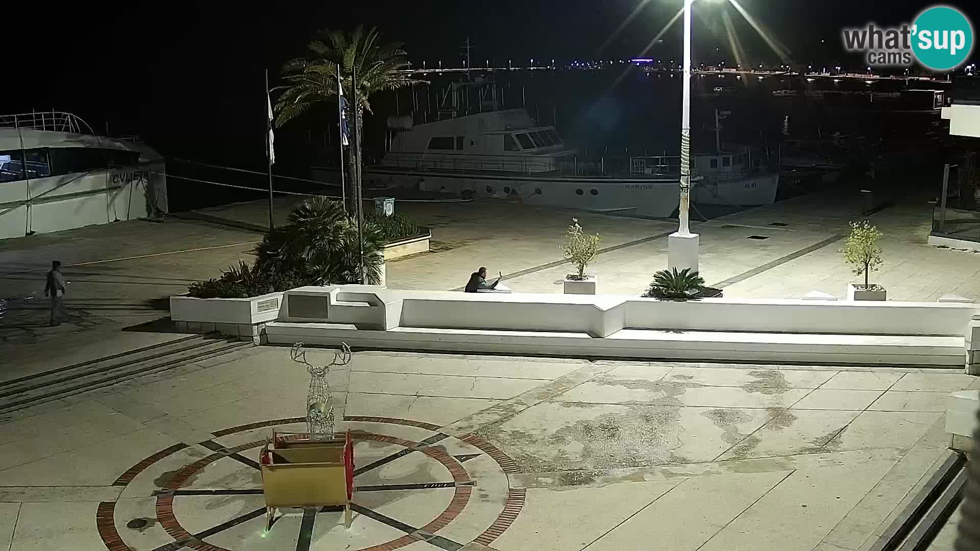 Webcam Novalja seaside promenade
